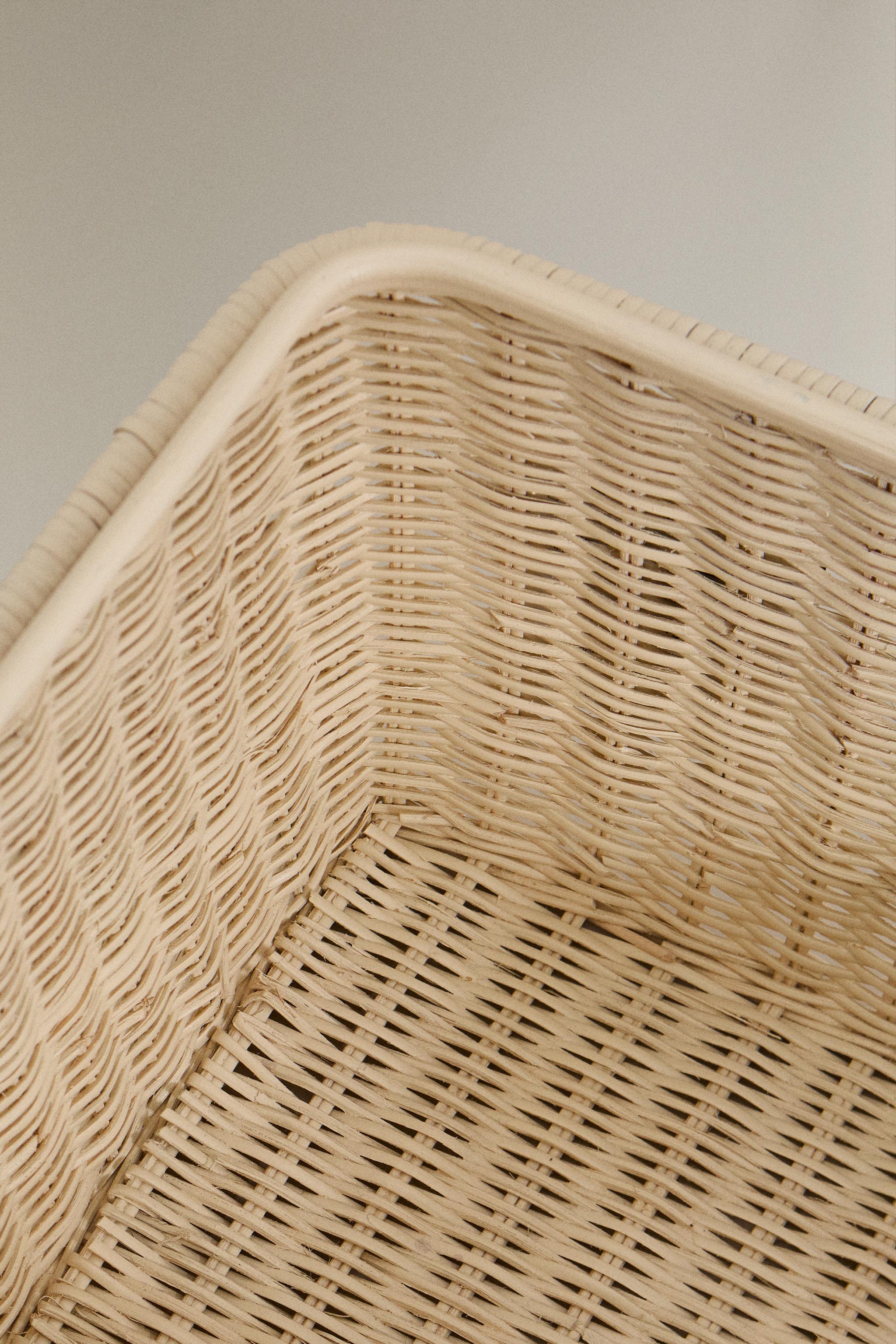 CHILDREN'S RATTAN HAMPER WITH LID