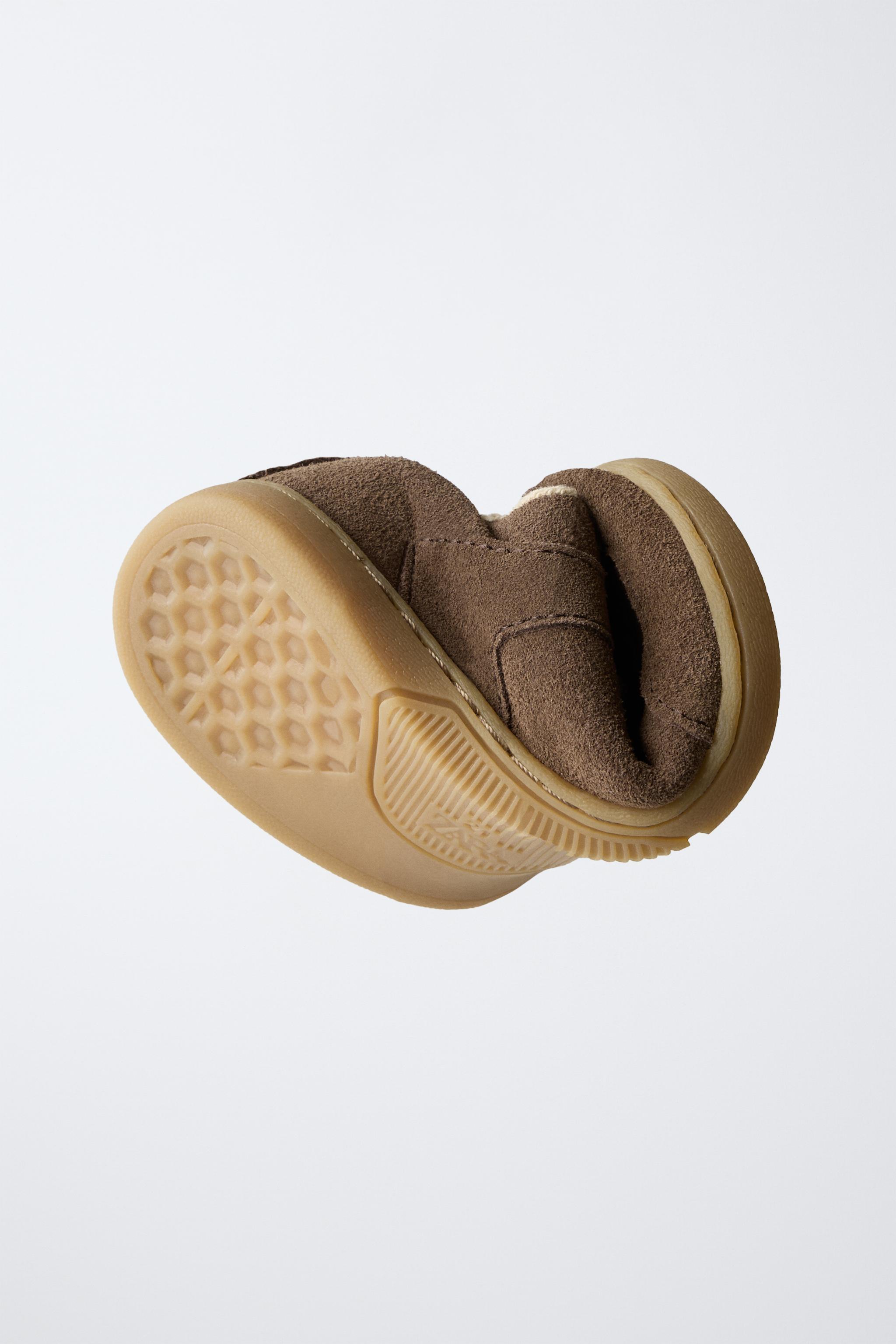 BAREFOOT LEATHER SNEAKERS