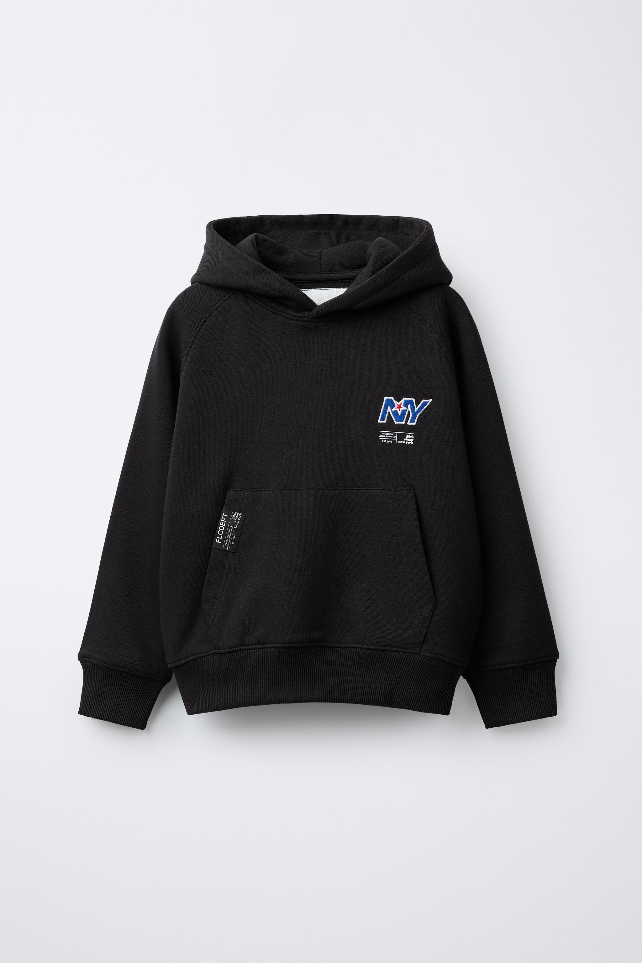 EMBROIDERED POCKET SWEATSHIRT