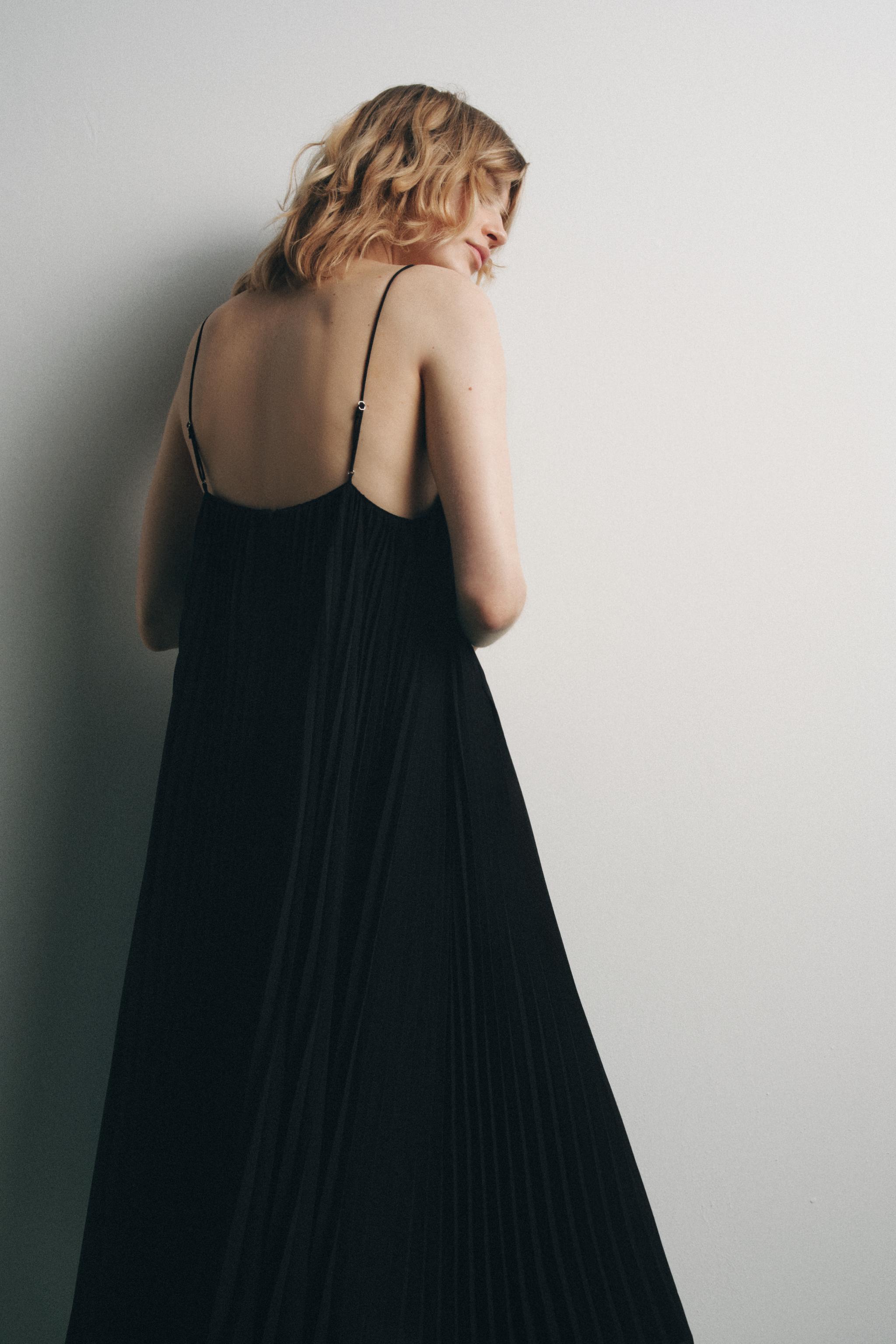 PLEATED DRESS WITH EMBROIDERY AND LACE