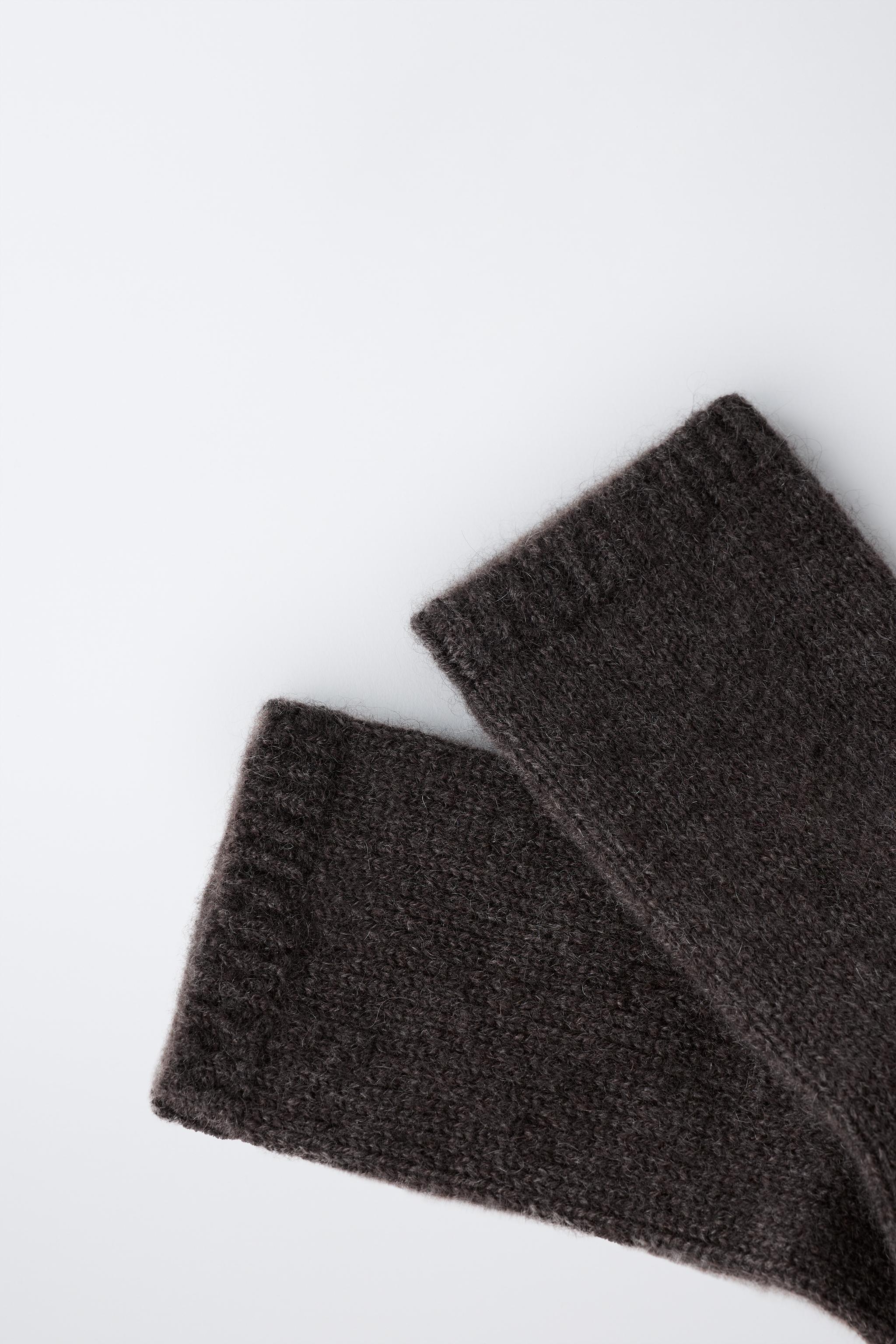 100% CASHMERE SOCKS