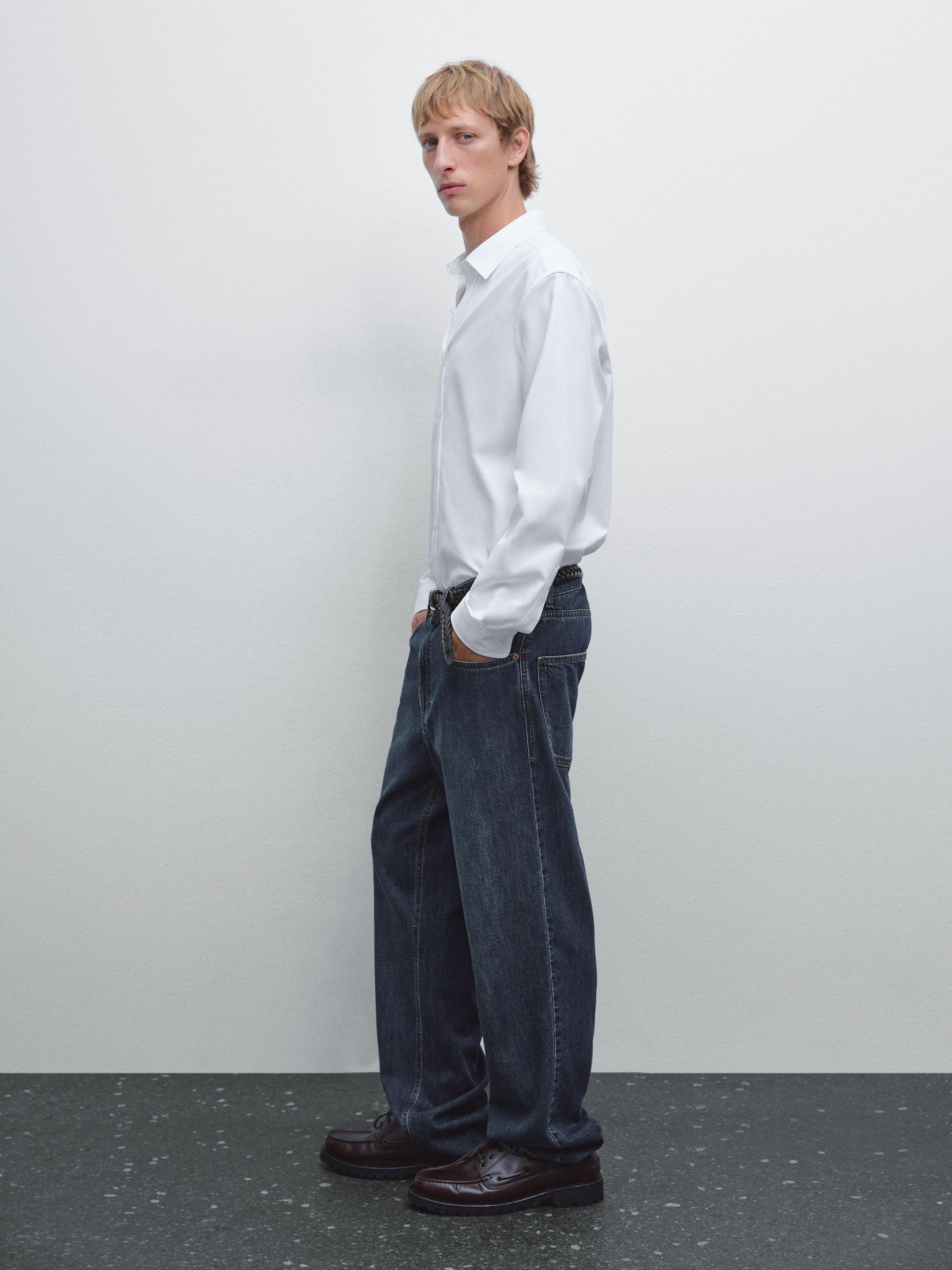 Regular fit textured shirt