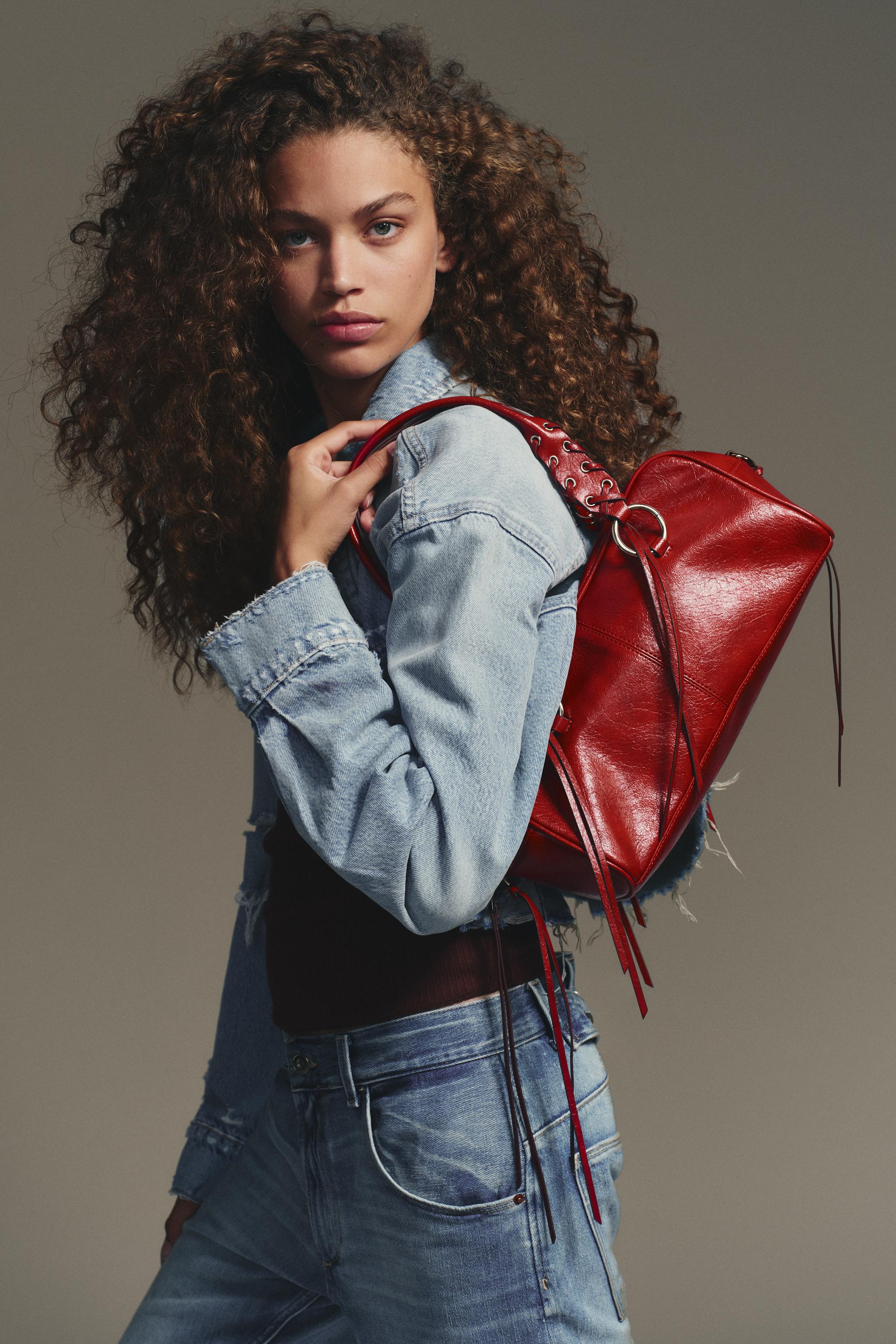 CRACKLED BOWLING BAG