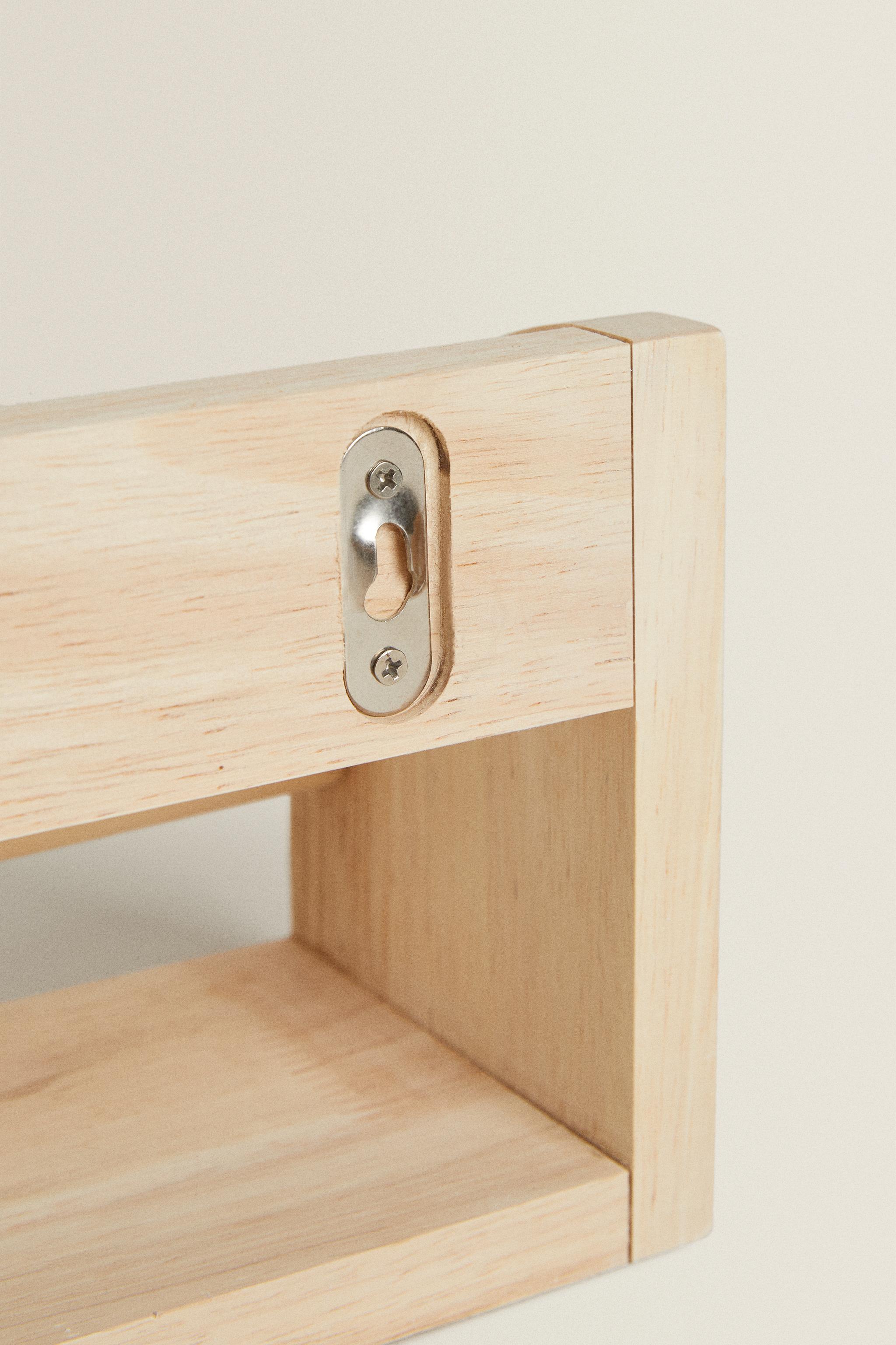 CHILDREN’S WOODEN SHELF WITH FRONT BAR