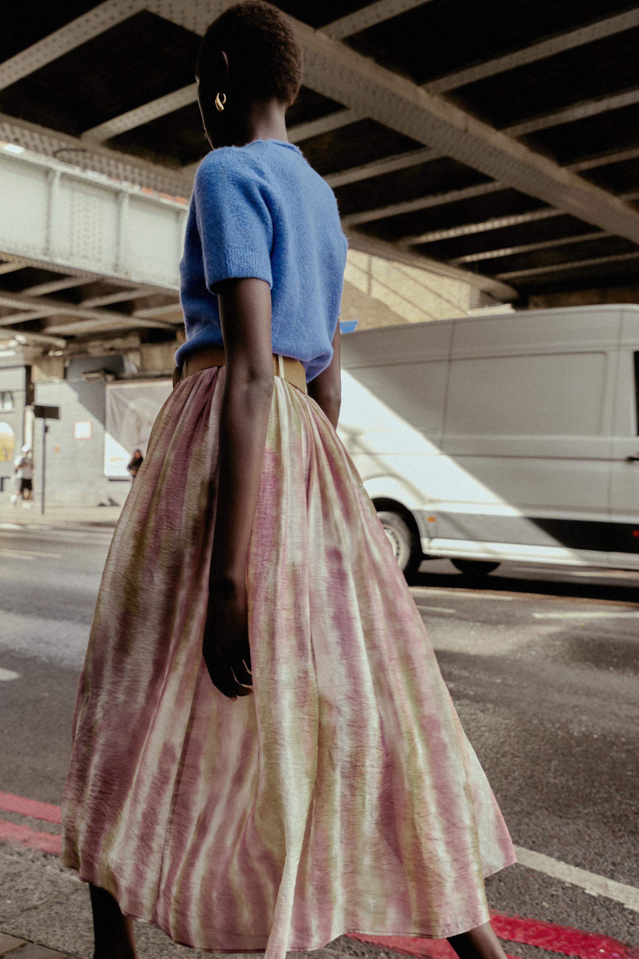 PRINTED MIDI SKIRT WITH BELT