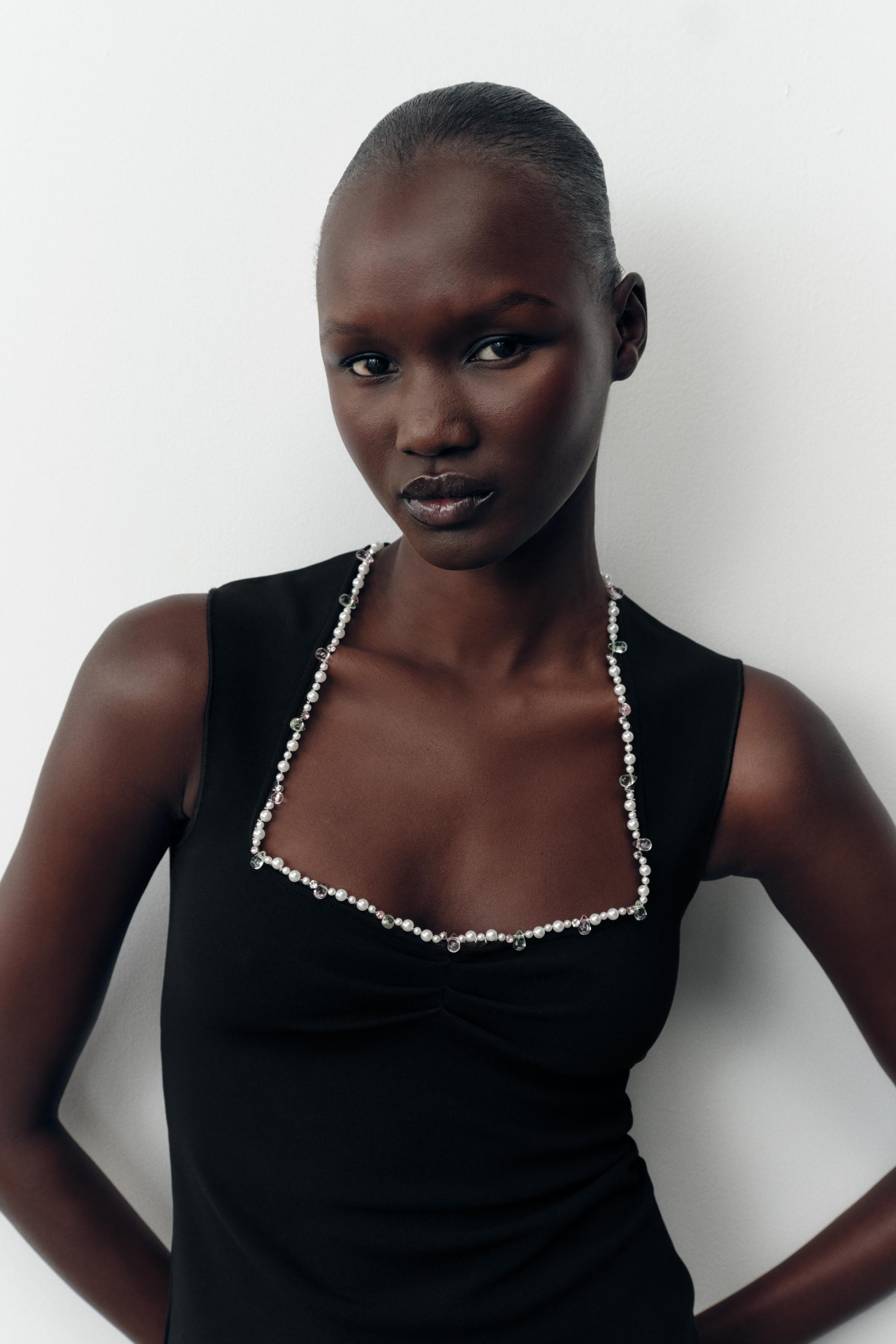 STRETCH TOP WITH METALLIC THREAD