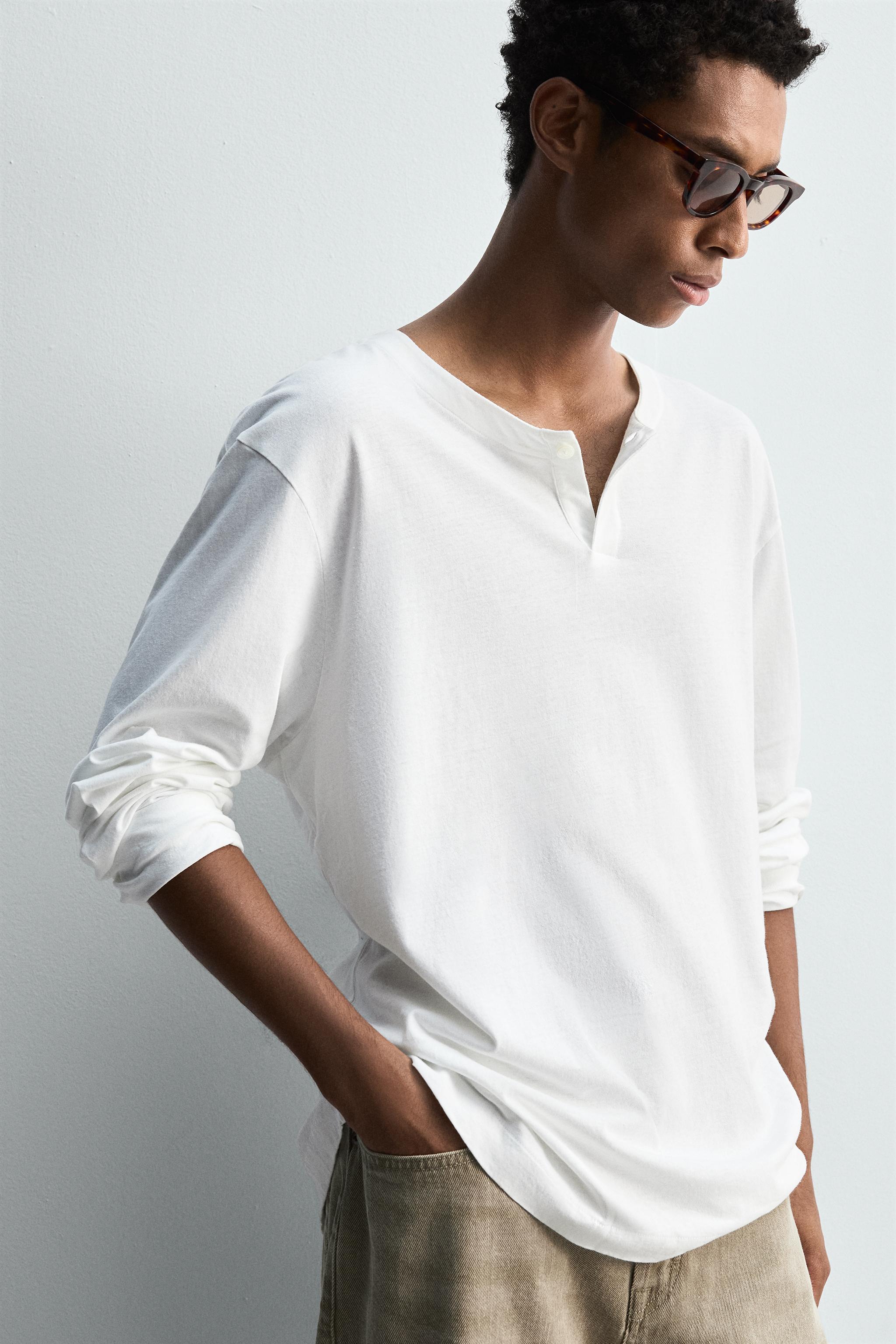 BUTTON NECK T-SHIRT