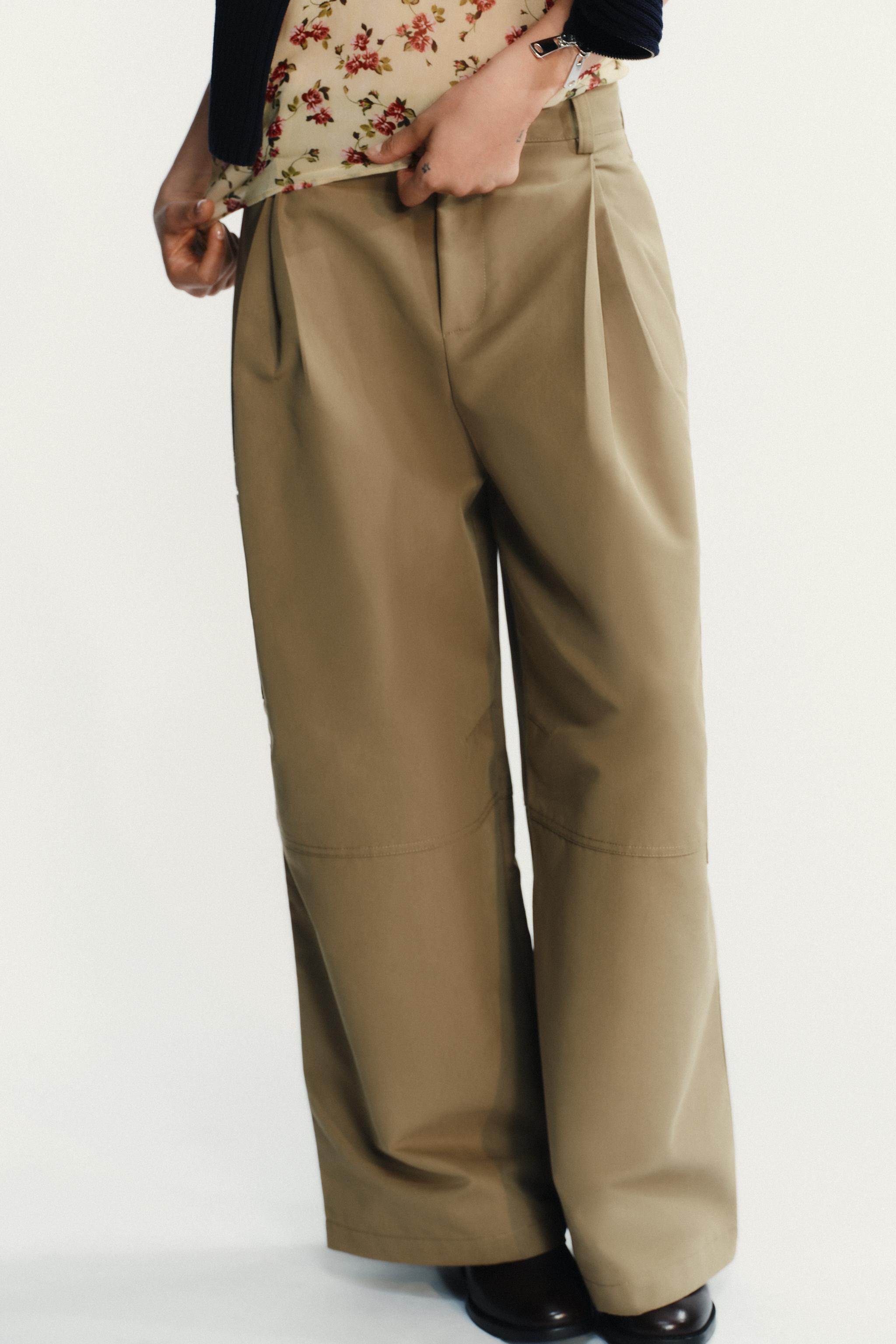 PLEATED CARGO PANTS