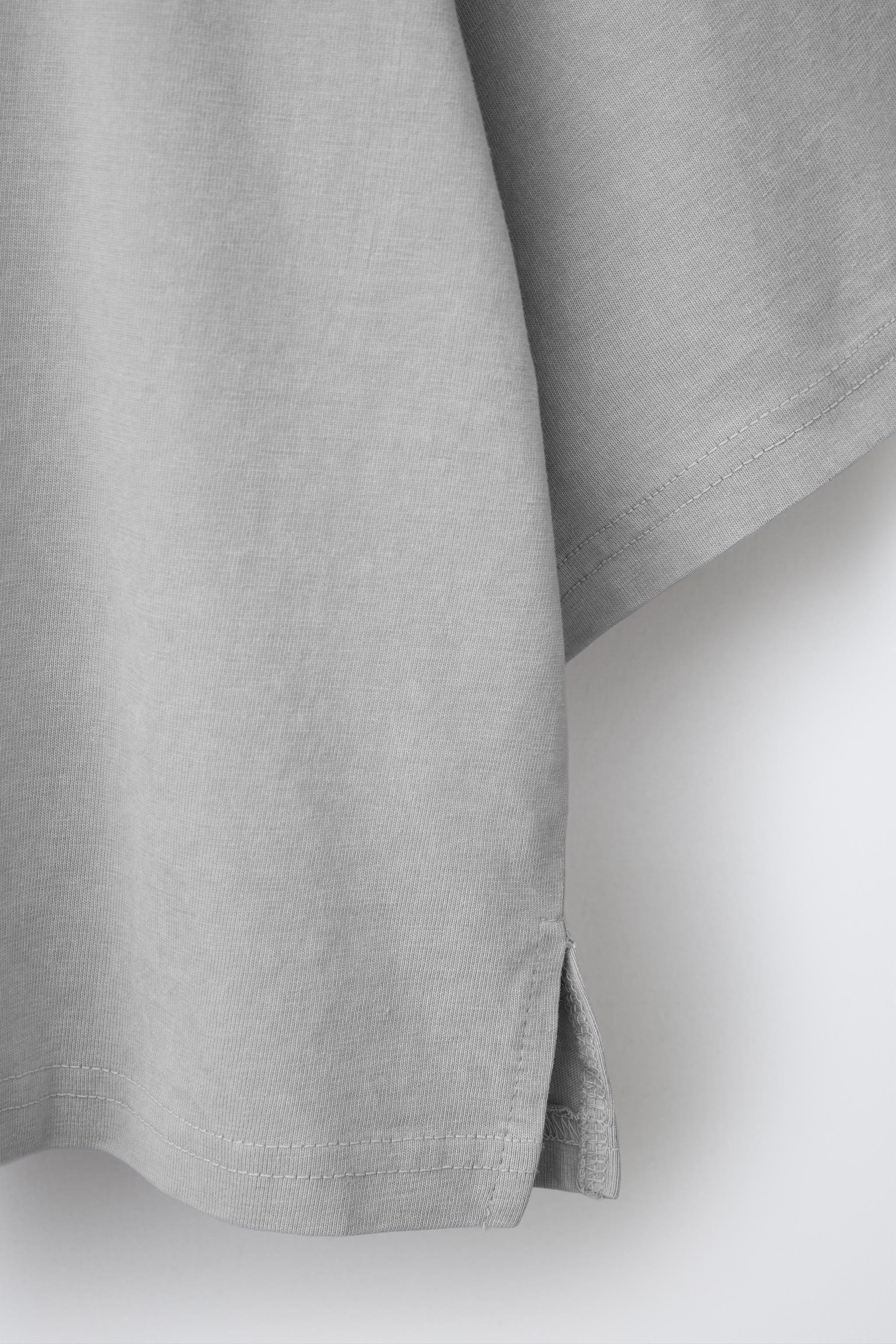 GARMENT DYE T-SHIRT AND BERMUDA SET