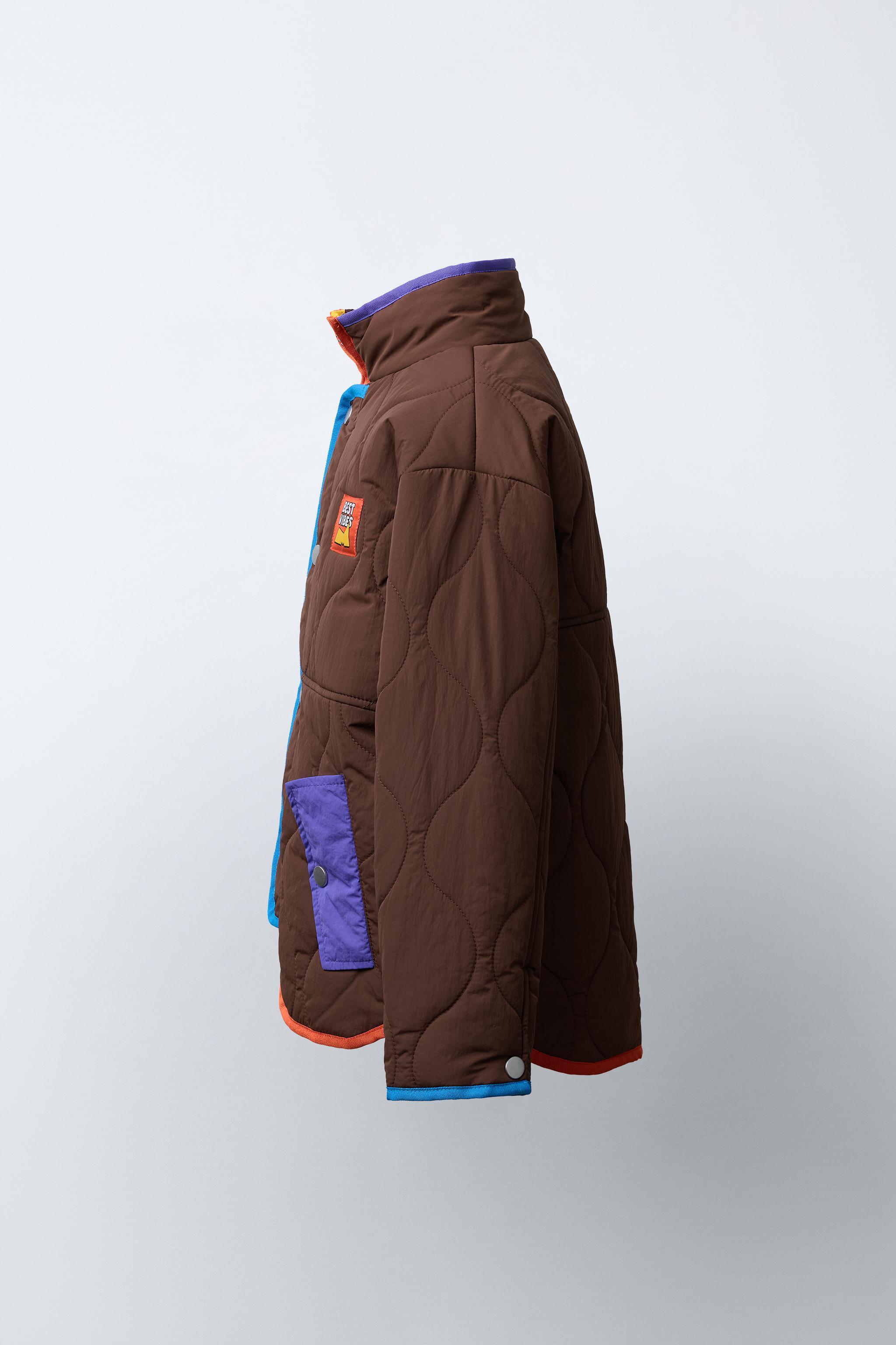 CONTRASTING DETAILS JACKET