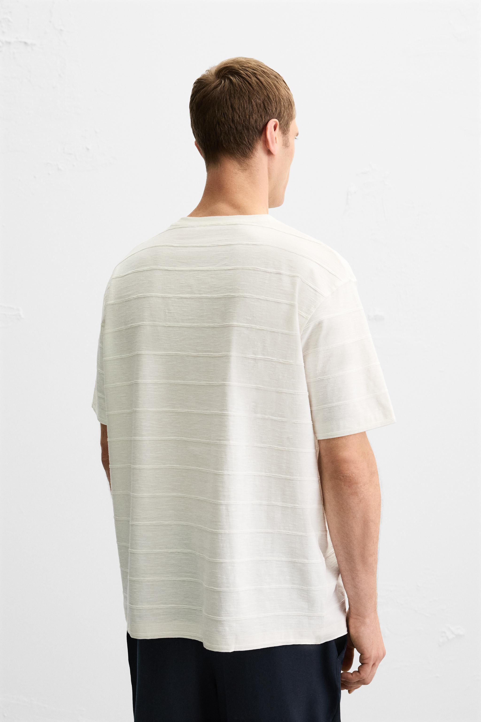 STRIPED IRREGULAR TEXTURED T-SHIRT