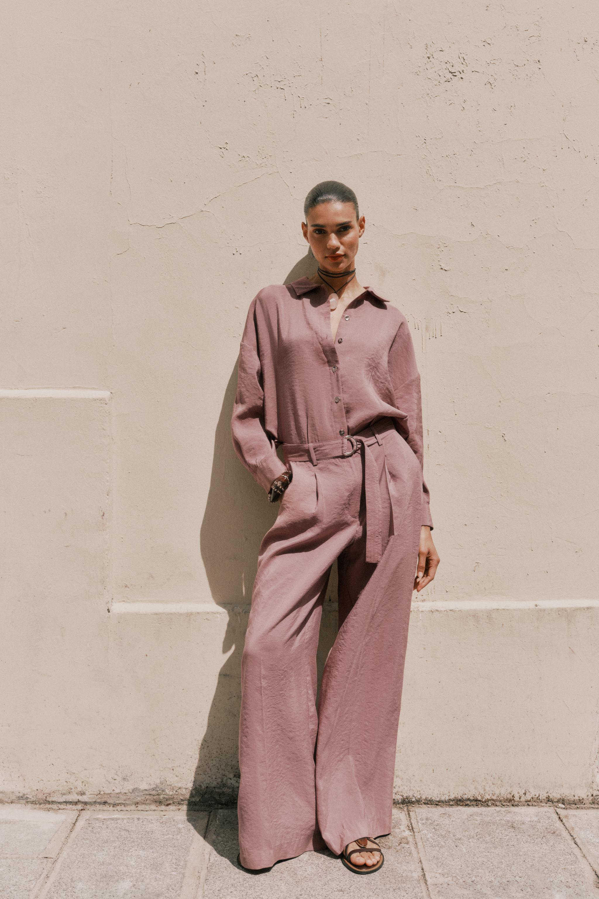 FLOWY WIDE LEG BELTED PANTS