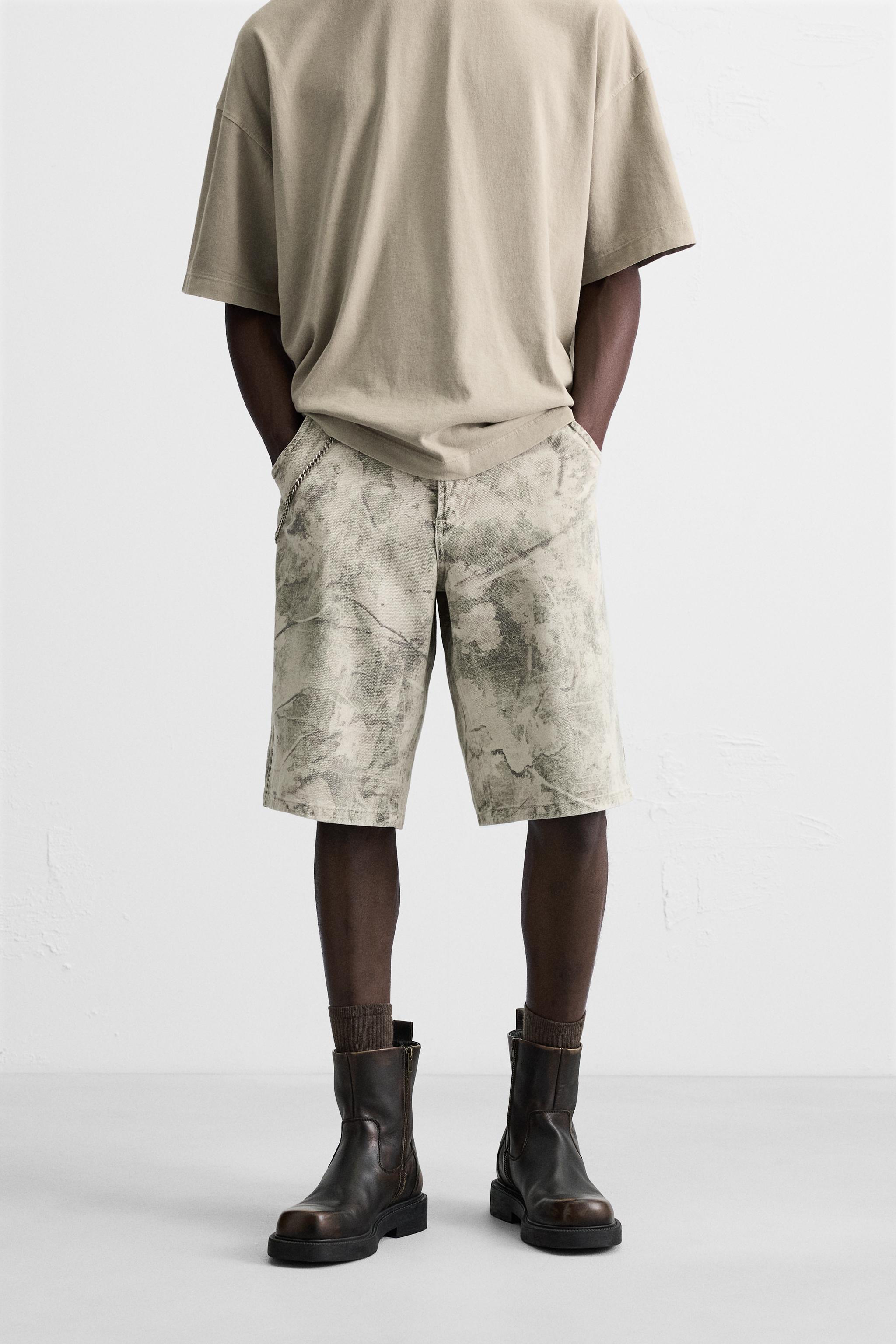 ABSTRACT PRINT RELAXED FIT BERMUDA SHORTS