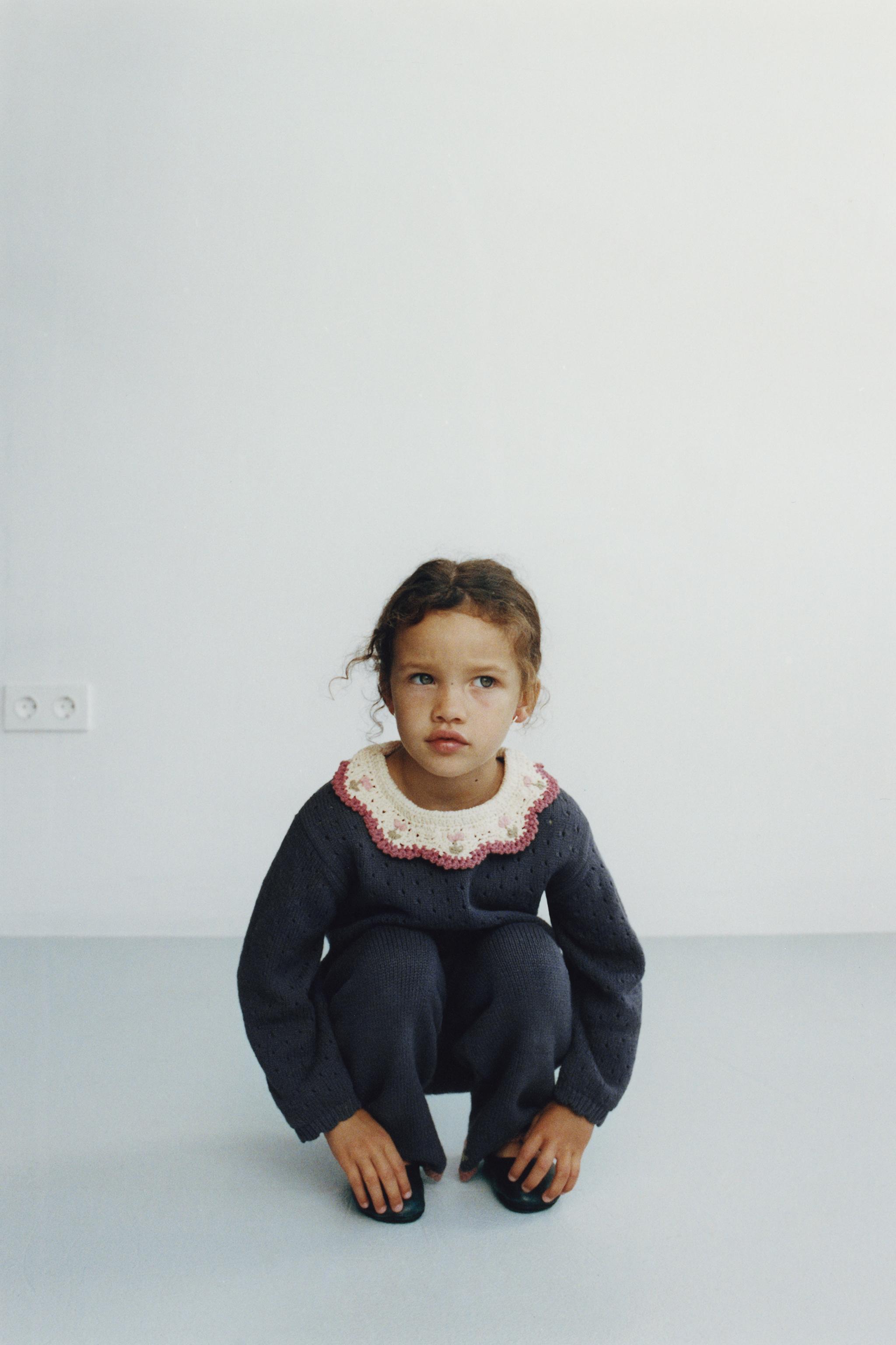 CROCHET COLLAR KNIT SWEATER