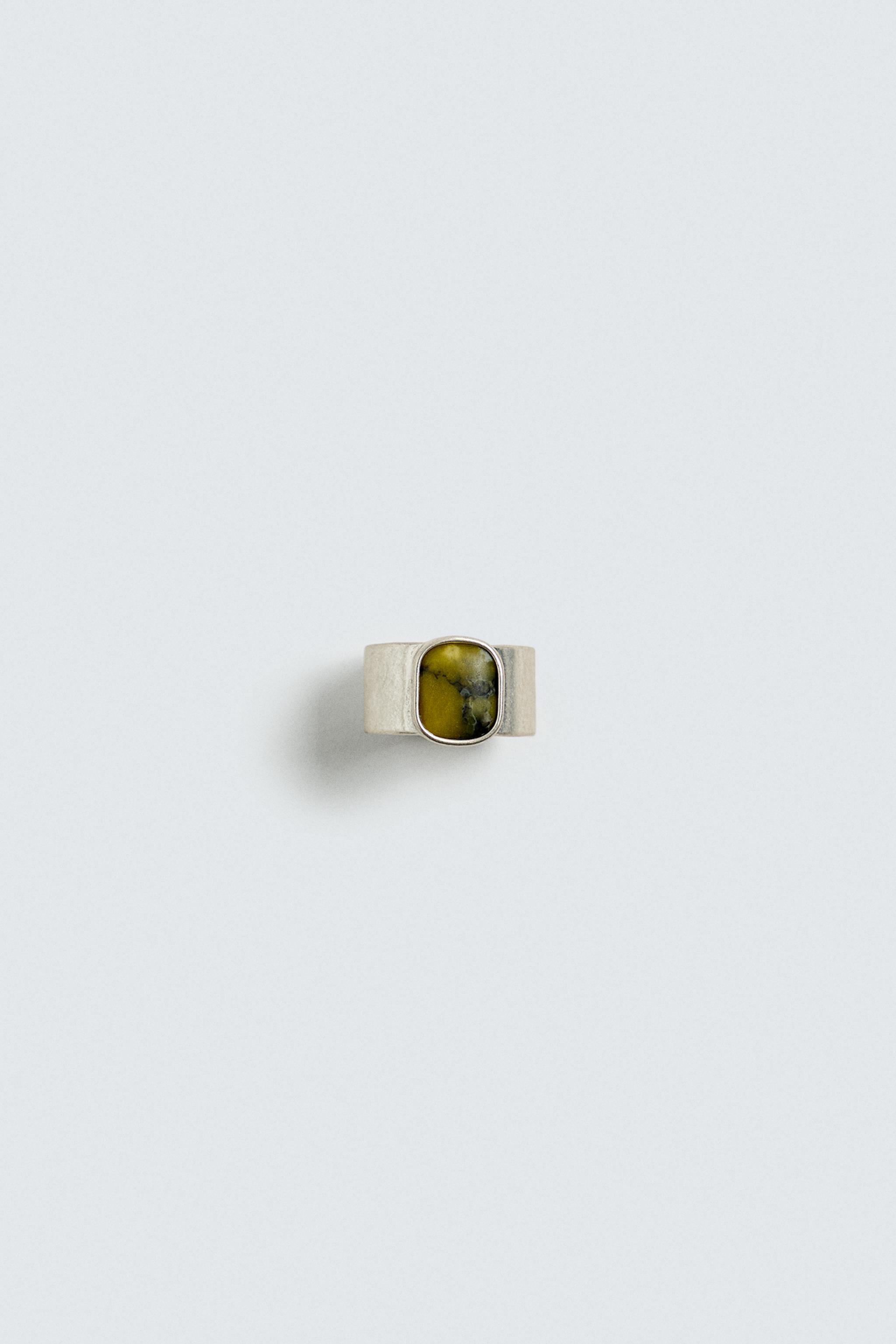 STONE SIGNET RING