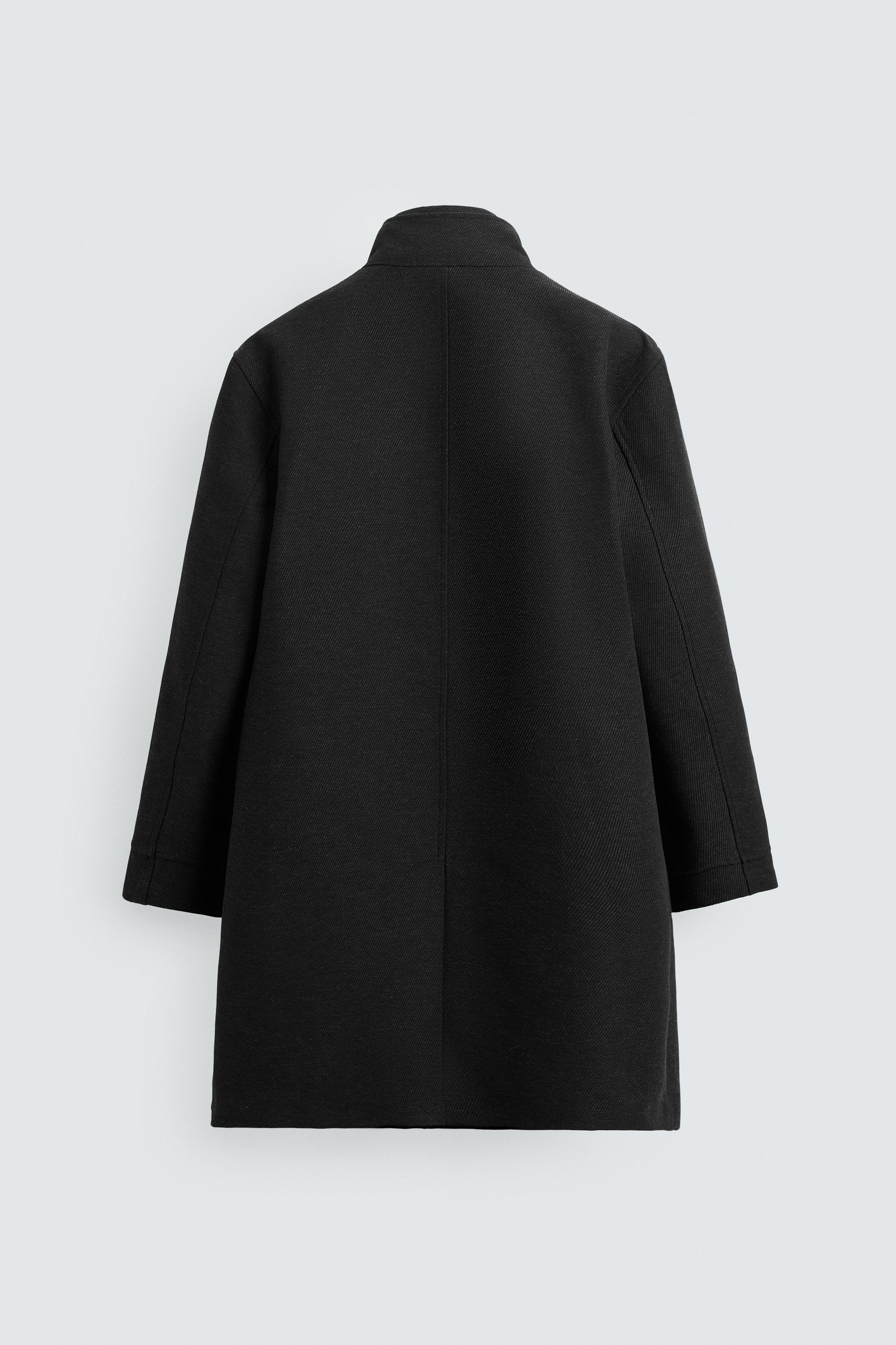 REMOVABLE COLLAR COAT