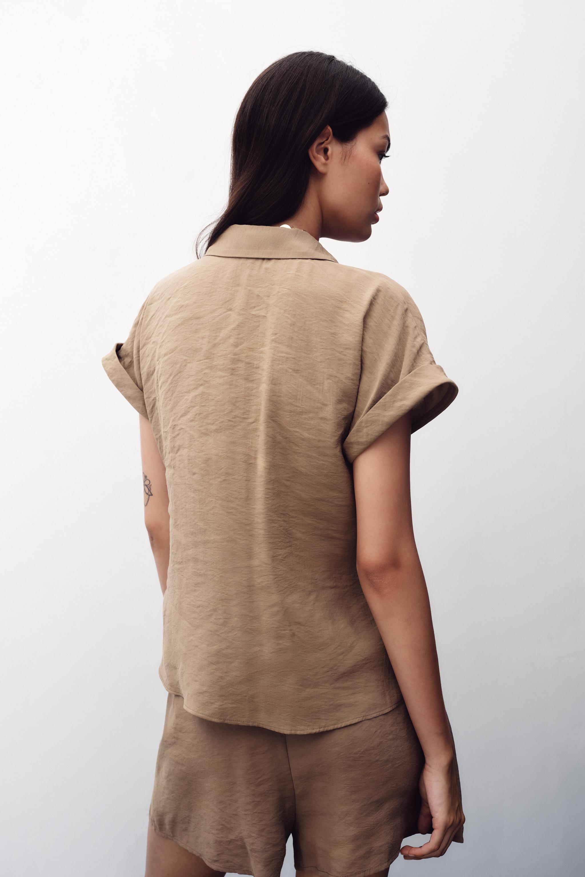 SHORT SLEEVE KNOT SHIRT