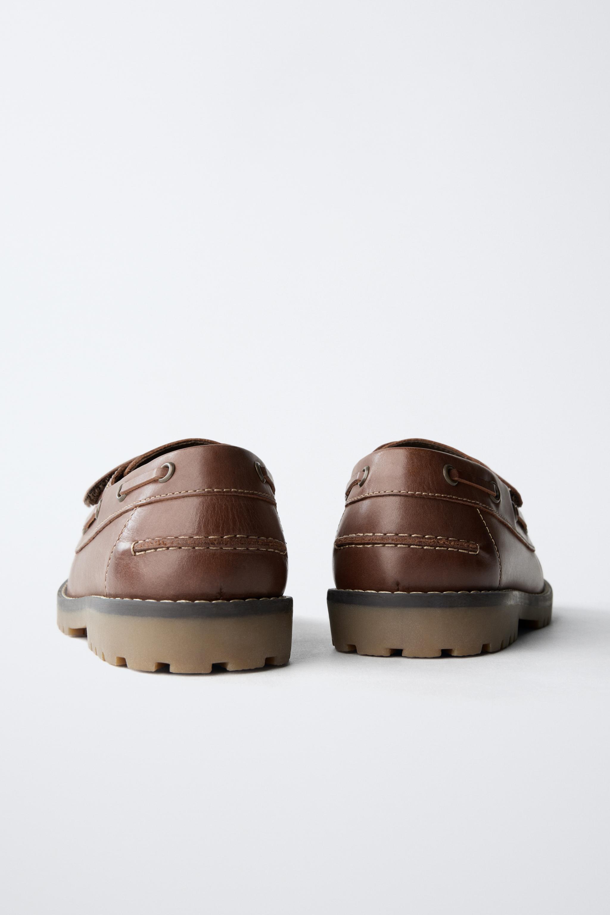 LEATHER DECK SHOES