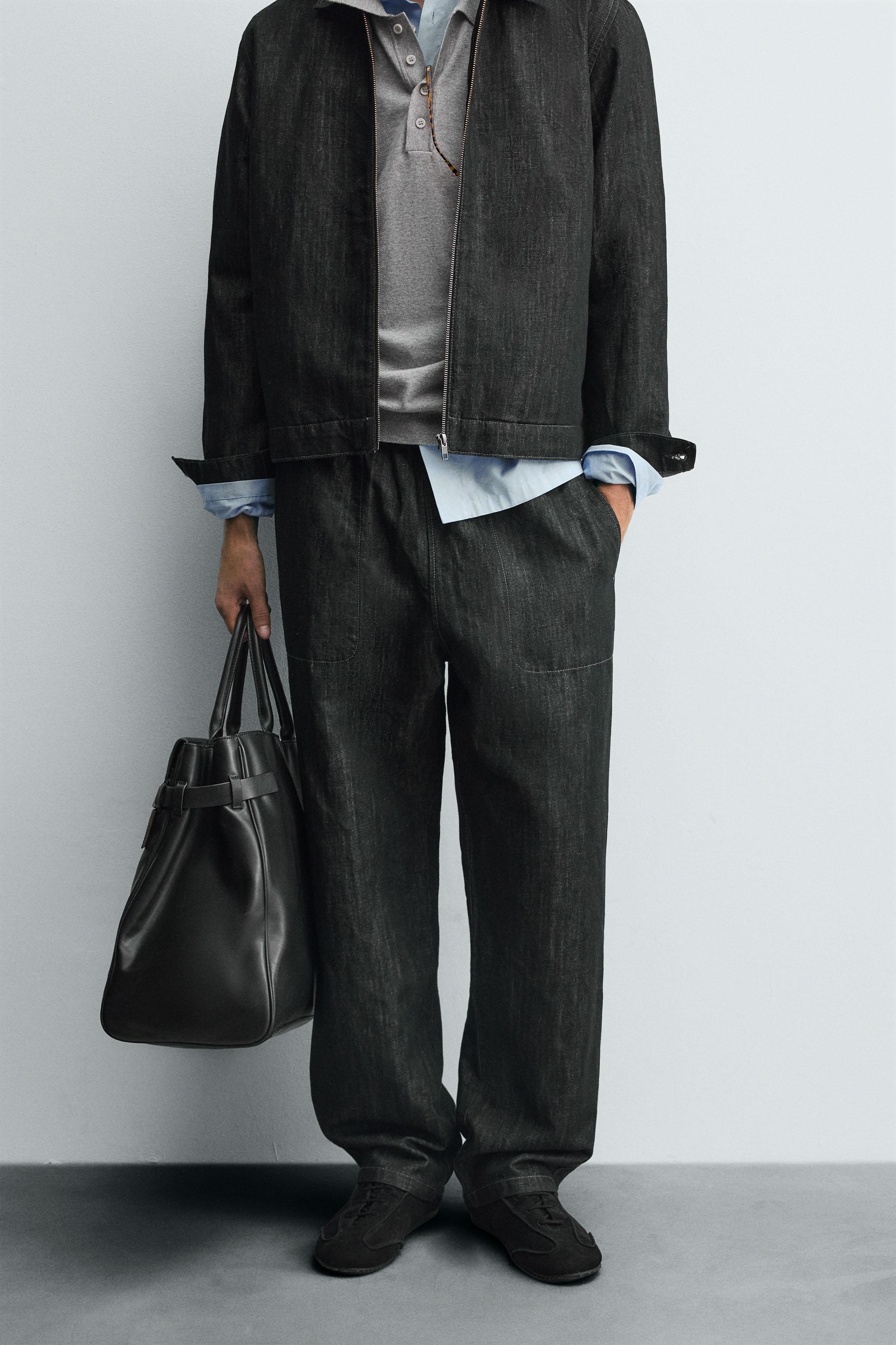 RELAXED FIT JOGGER JEANS