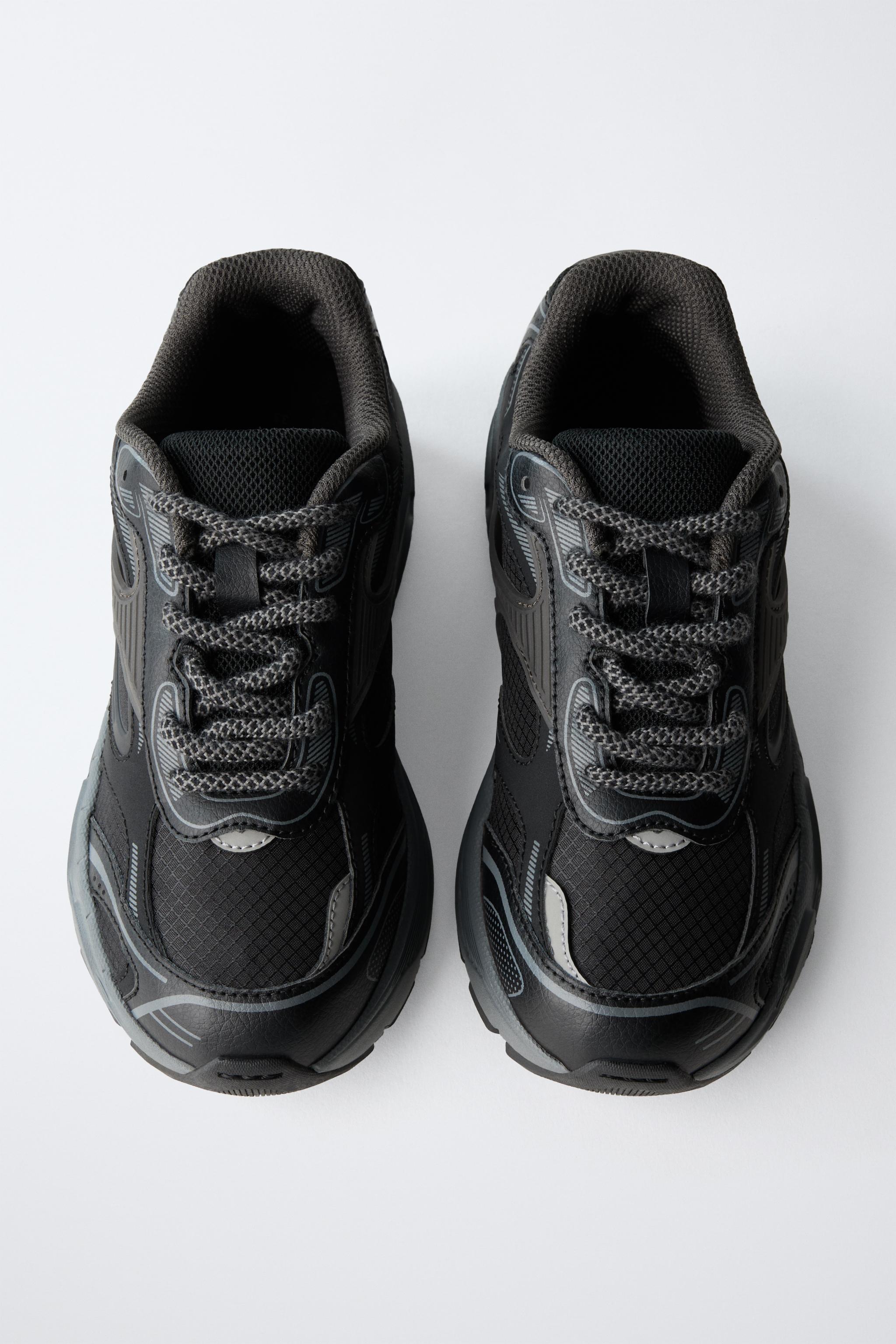 MULTI-PIECE SNEAKERS