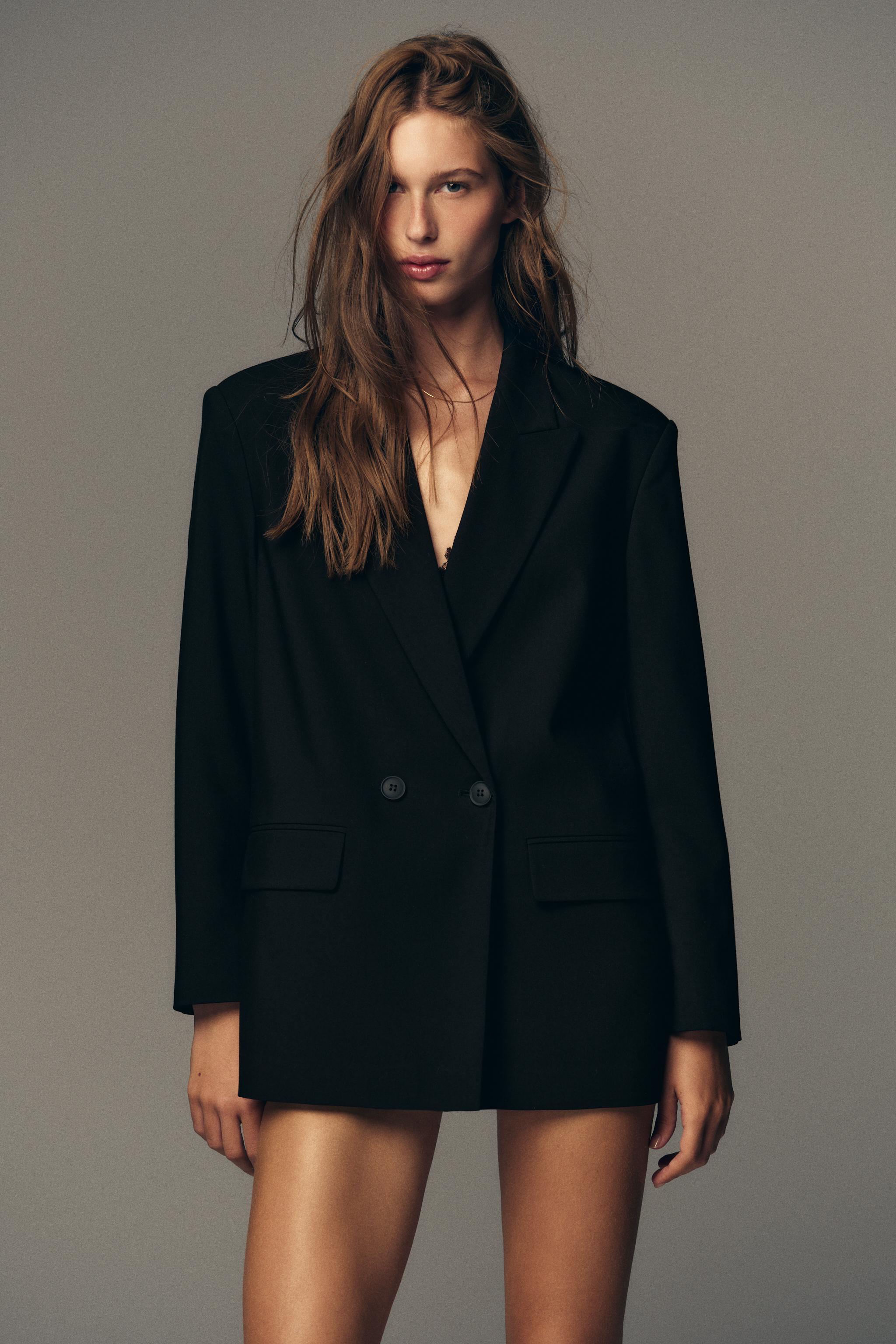 OVERSIZED DOUBLE-BREASTED BLAZER