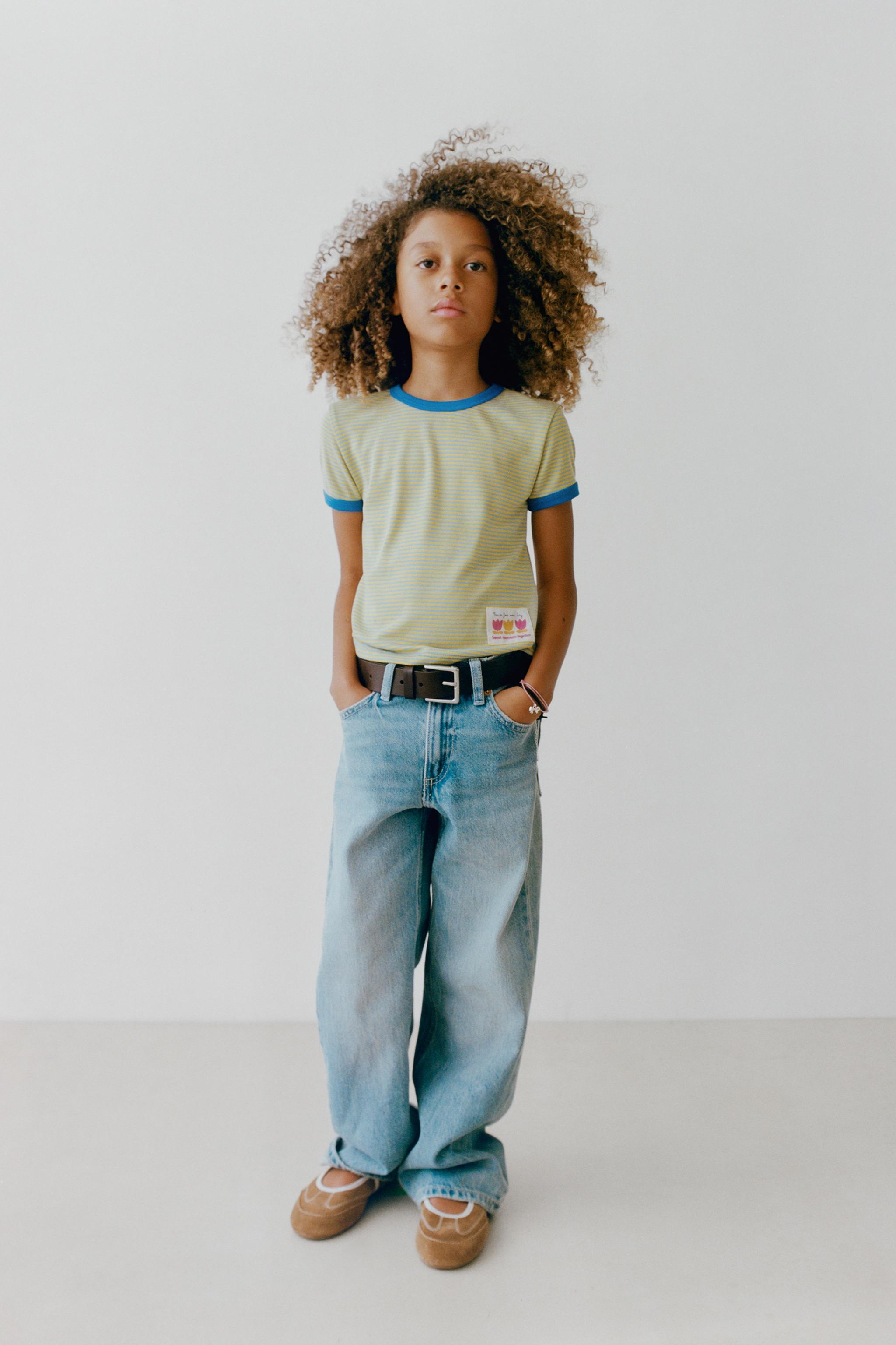 CONTRAST NECK STRIPED T-SHIRT