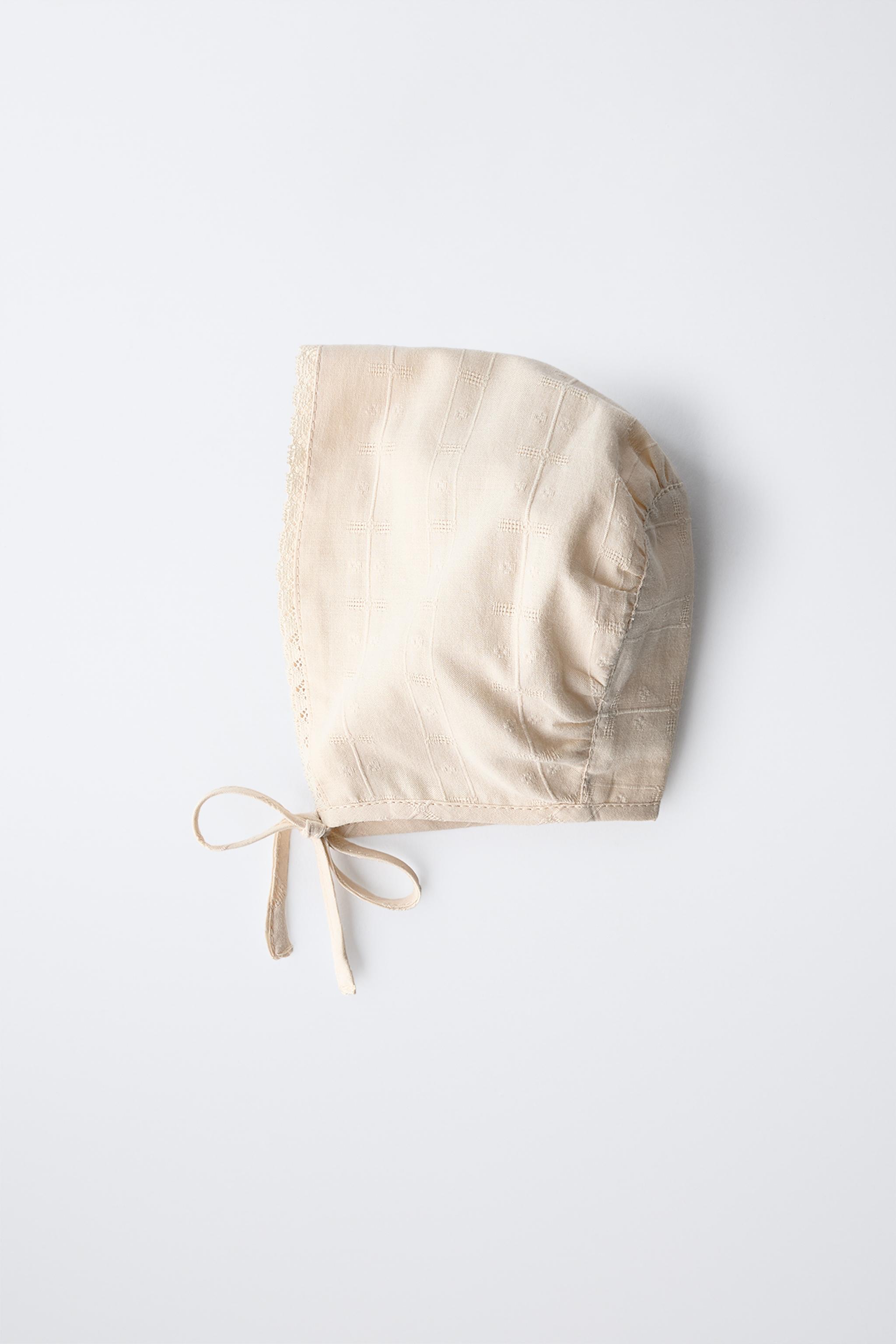 EMBROIDERED LACE BONNET