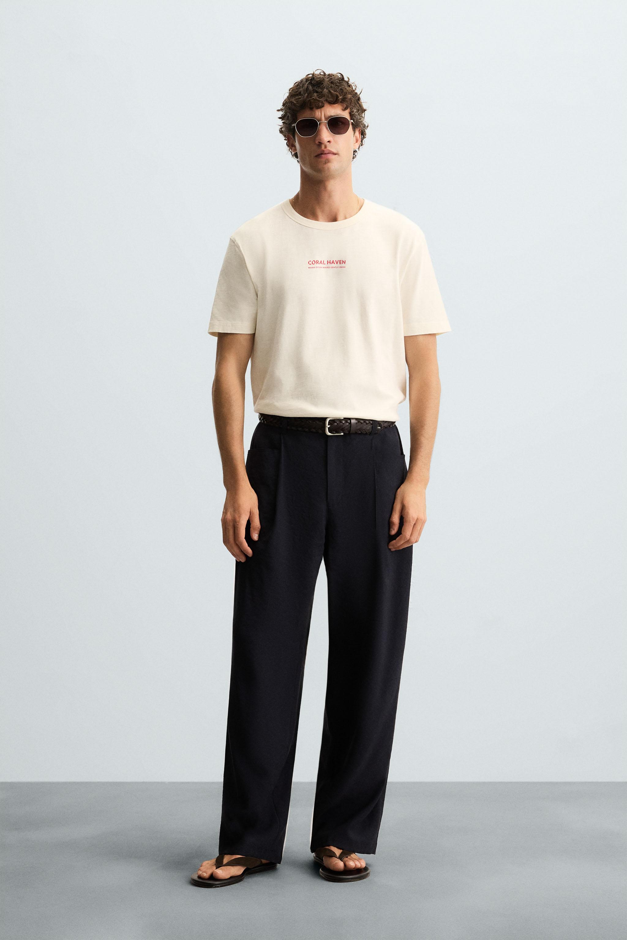 CONTRAST GRAPHIC T-SHIRT