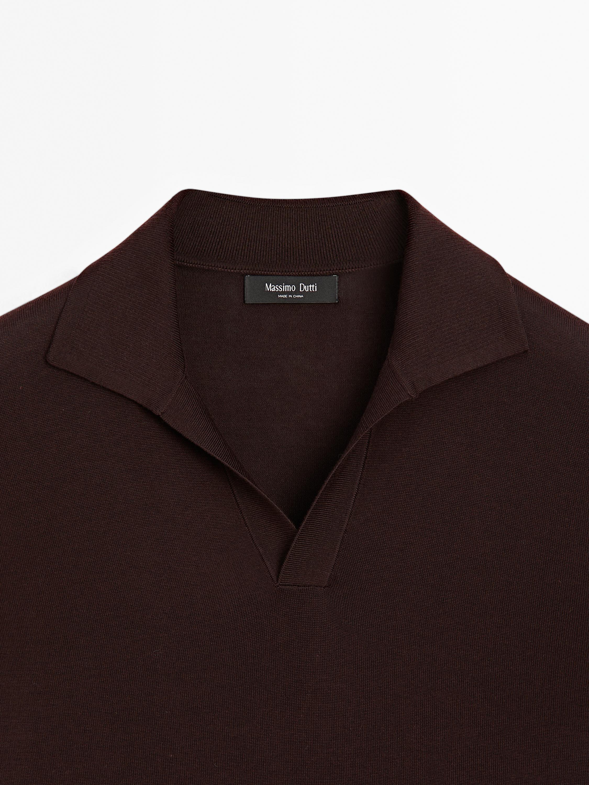 Knit sweater with a polo collar