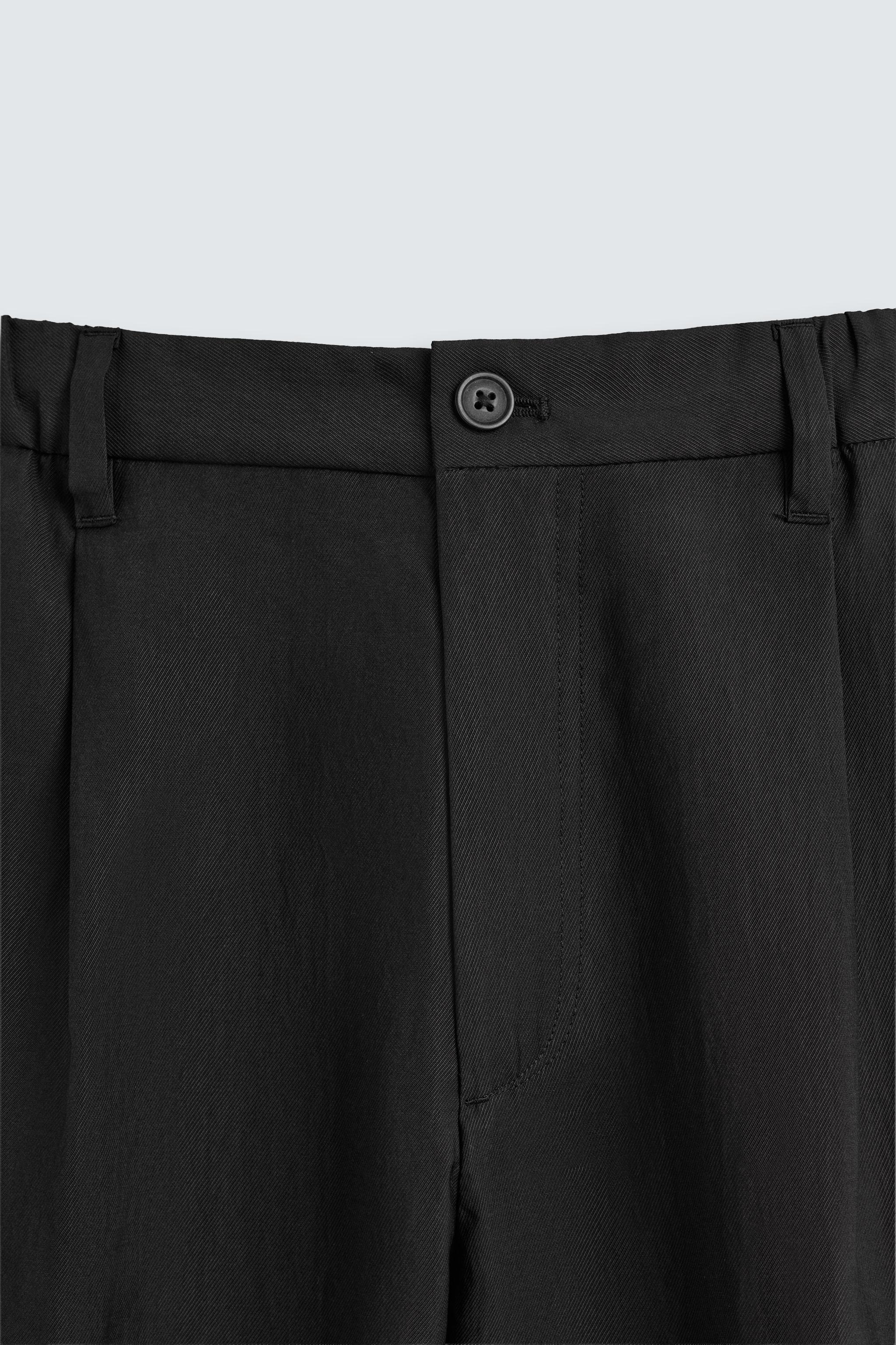 RELAXED FIT FLOWY PANTS