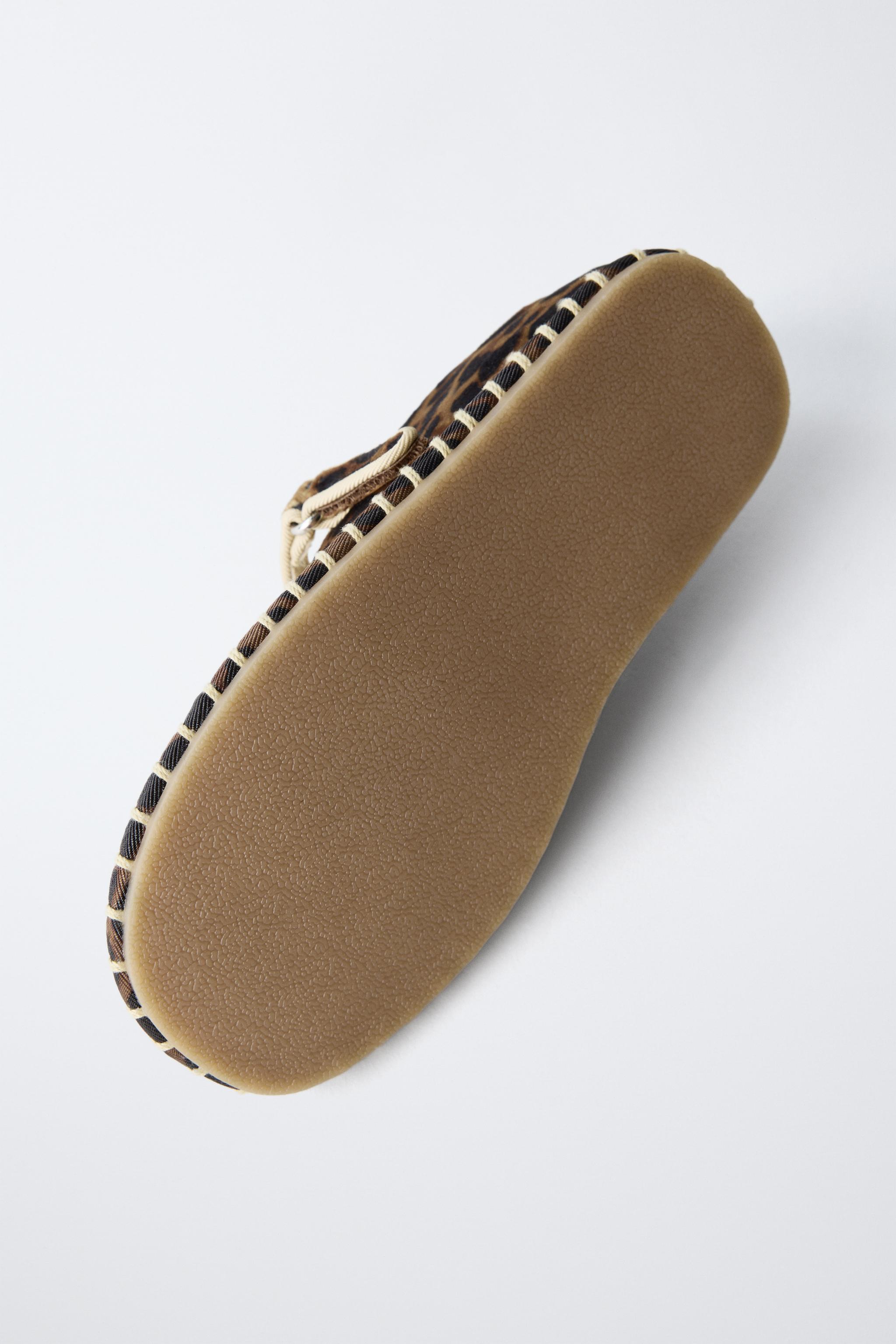 ANIMAL PRINT BALLET FLATS