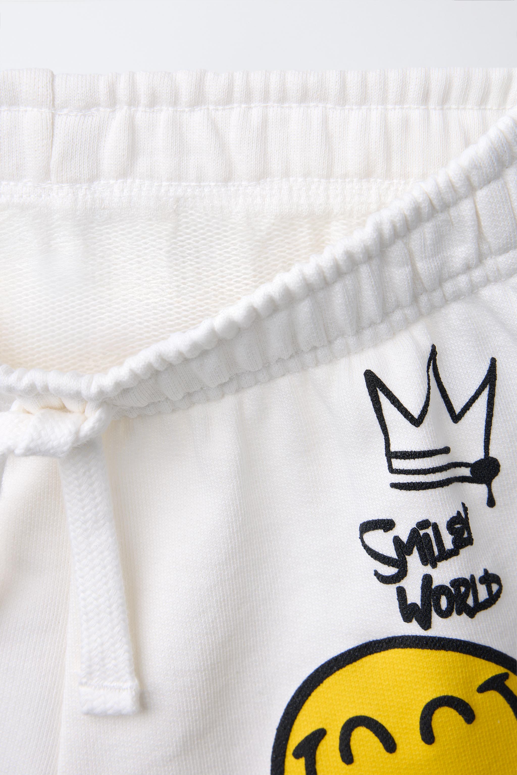 SMILEYWORLD ® RAISED SHORTS