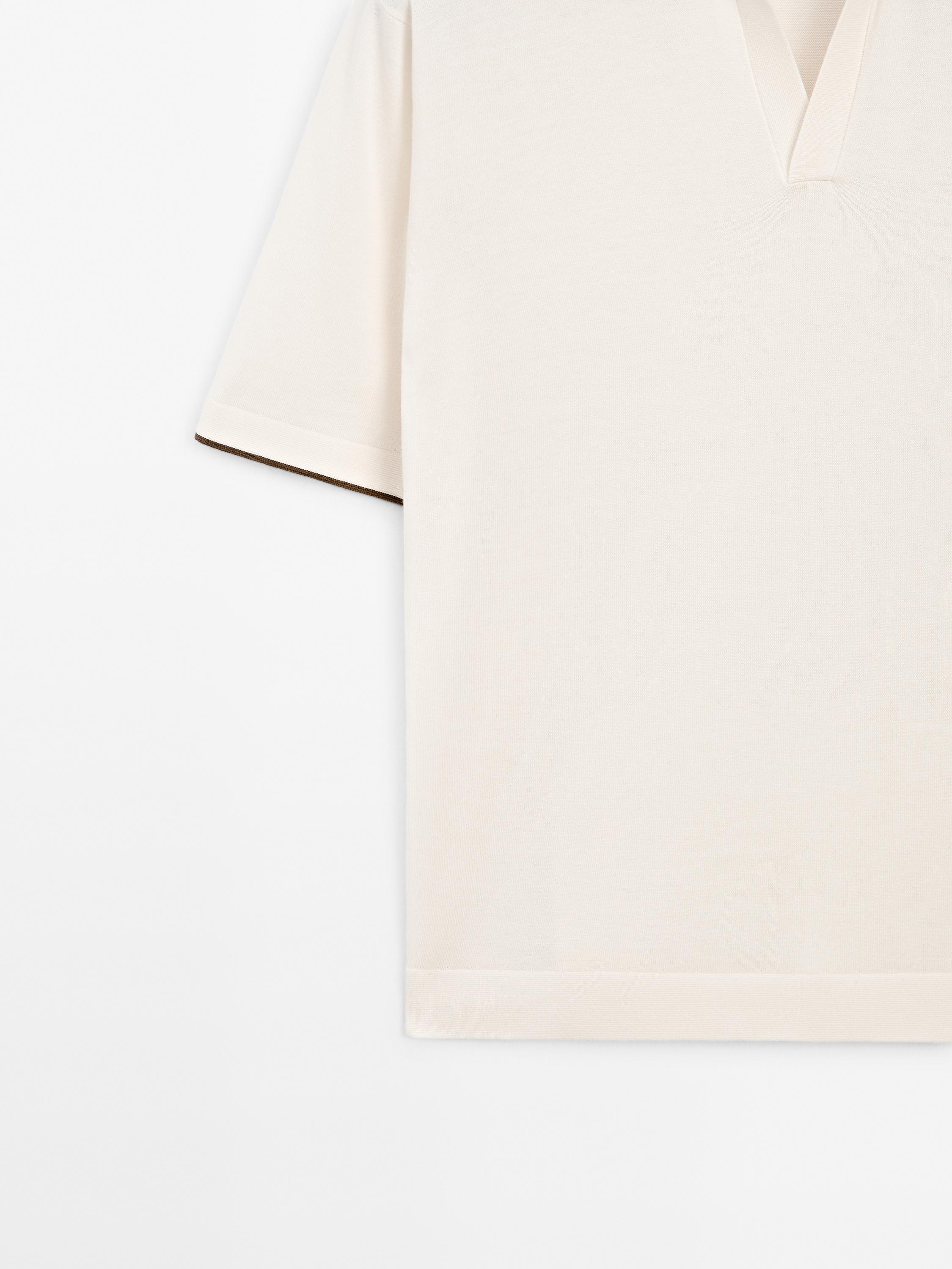 Knit polo shirt with contrast detail