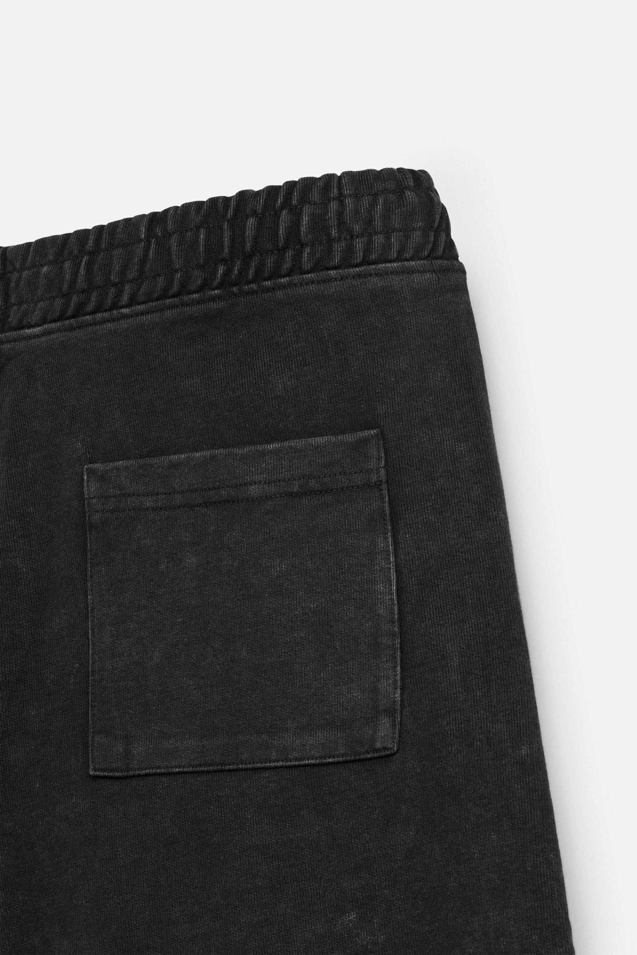 BAGGY FIT JOGGER SHORTS