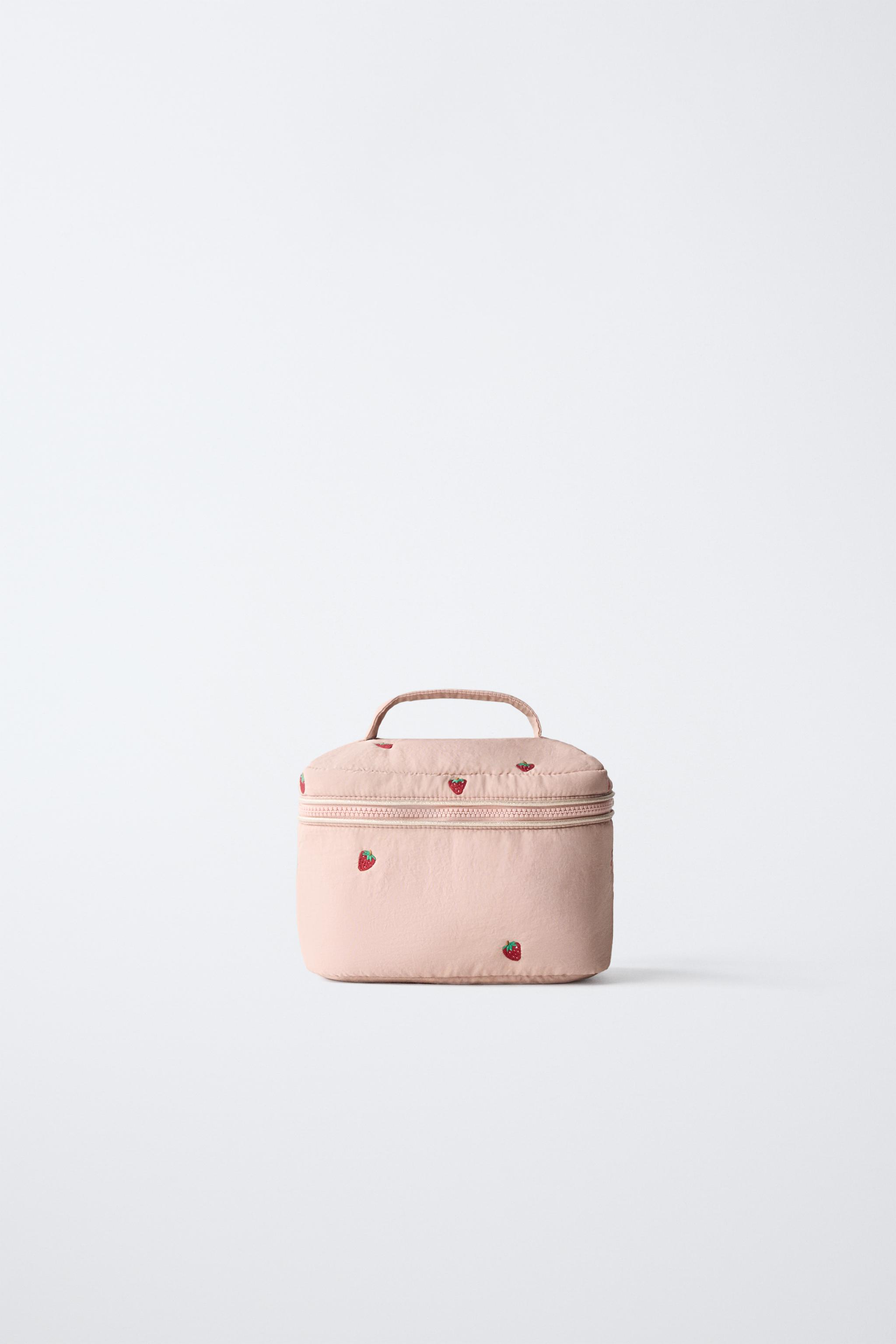STRAWBERRY TOILETRY BAG