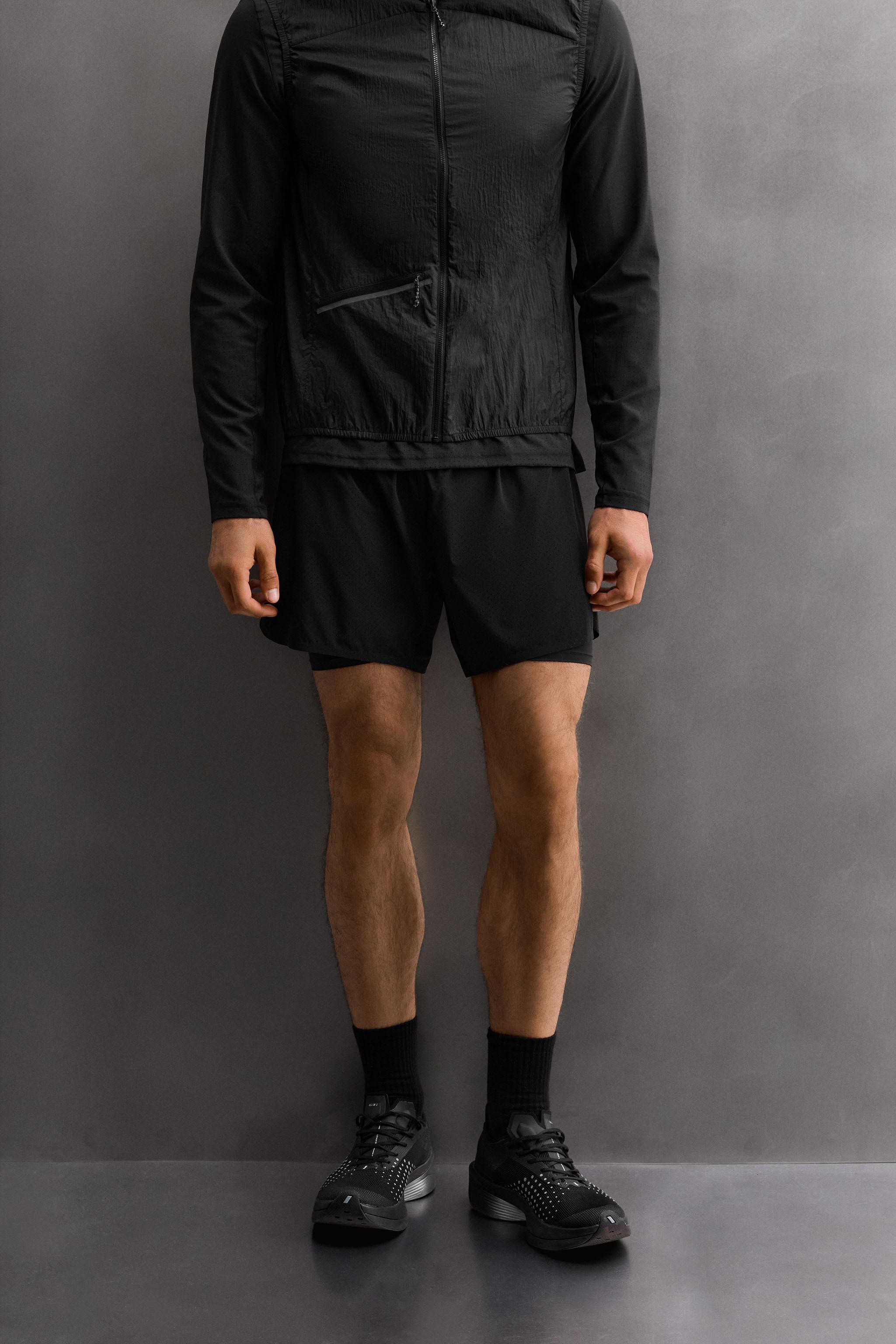 2-IN-1 PERFORATED SHORTS