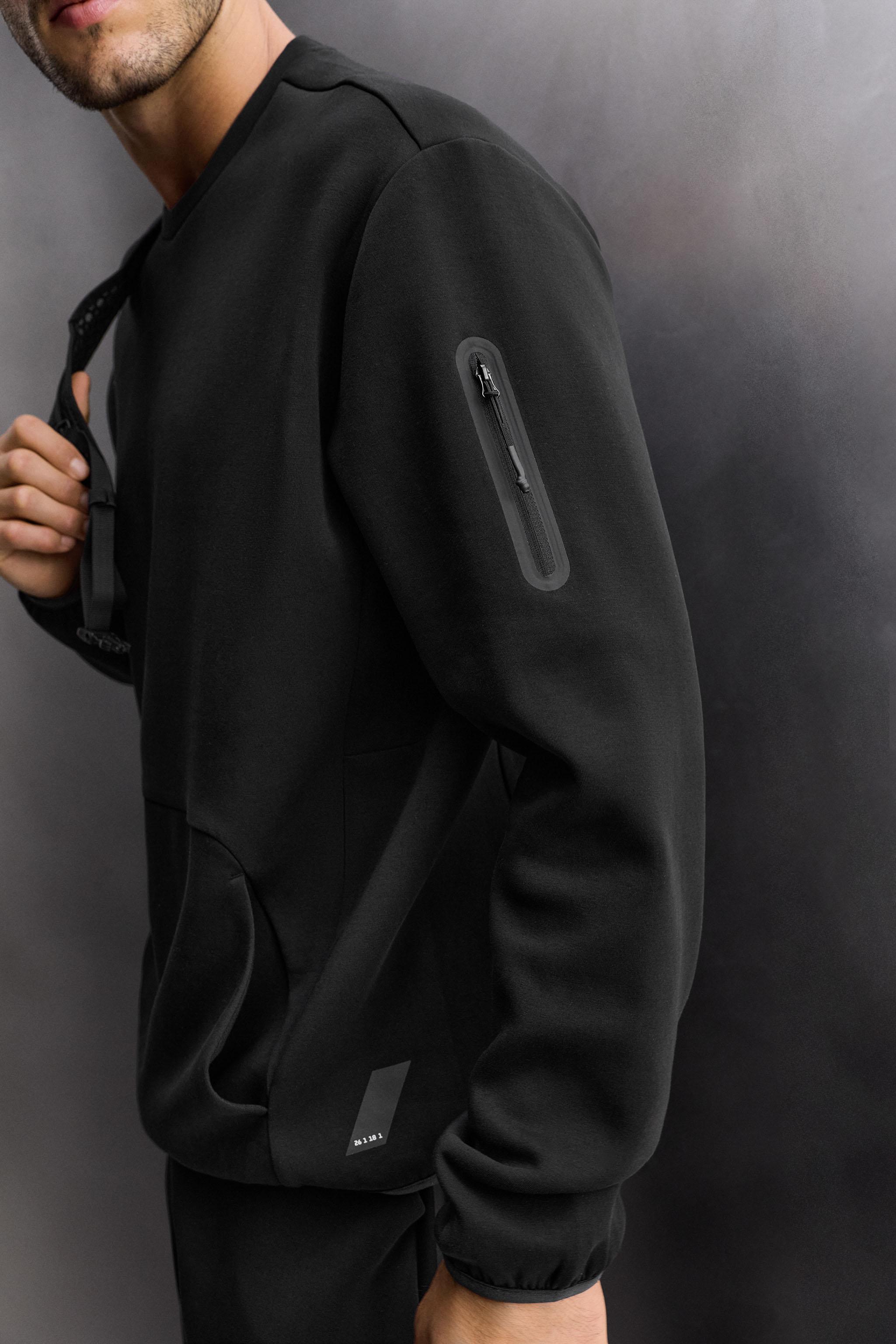 CREWNECK TECHNICAL SWEATSHIRT