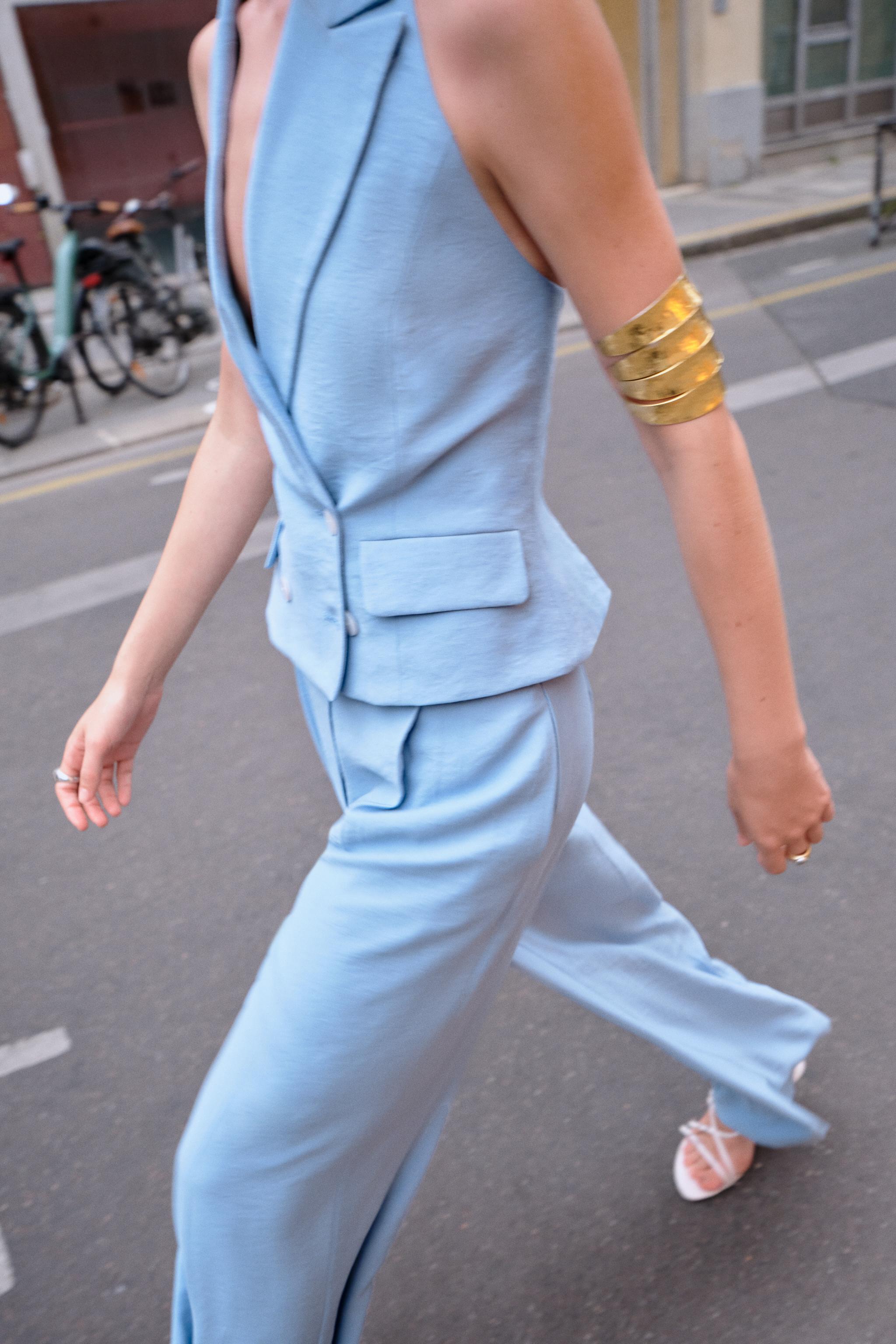 PLEATED WIDE LEG PANTS