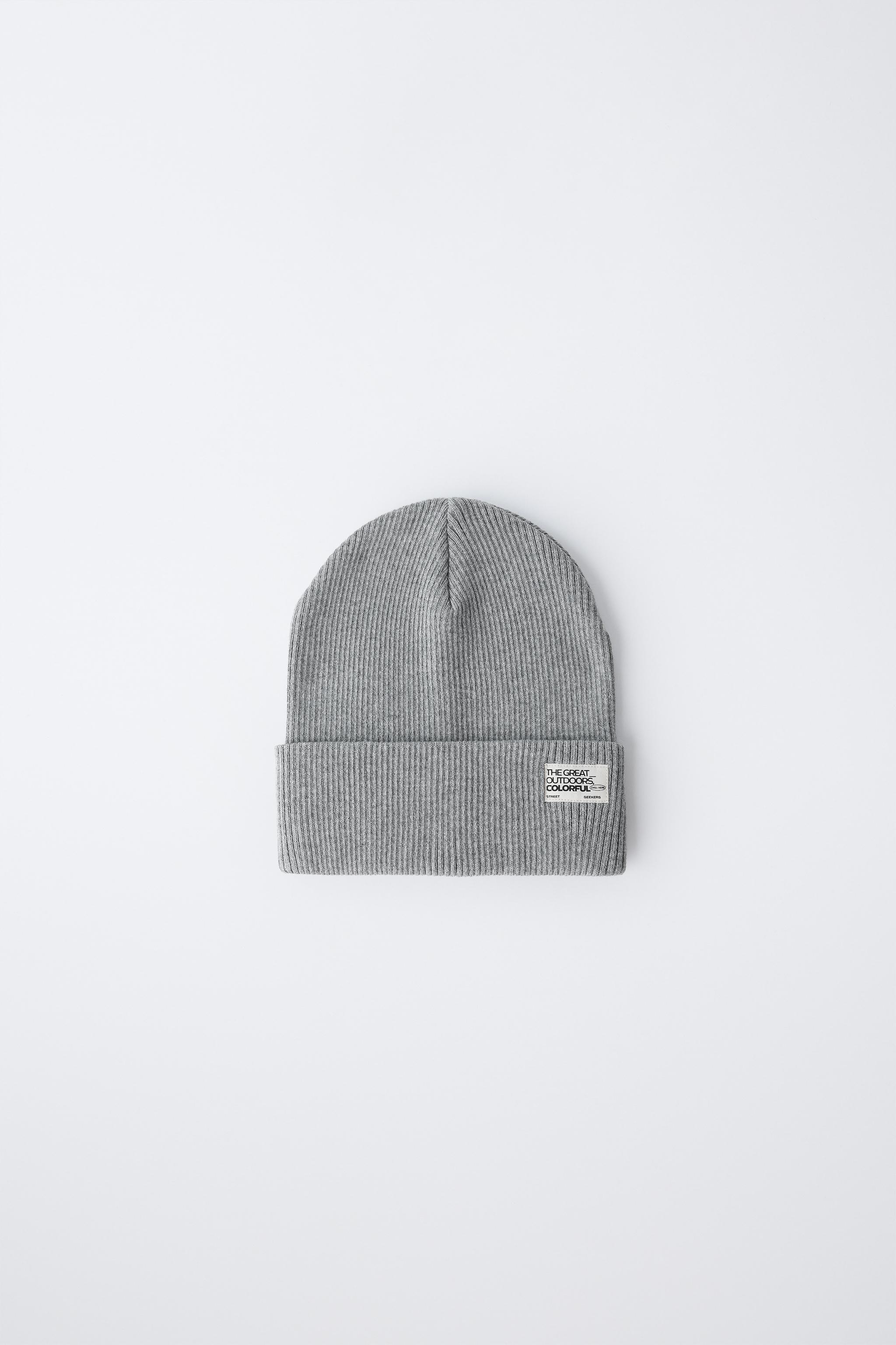 RIBBED KNIT HAT WITH LABEL