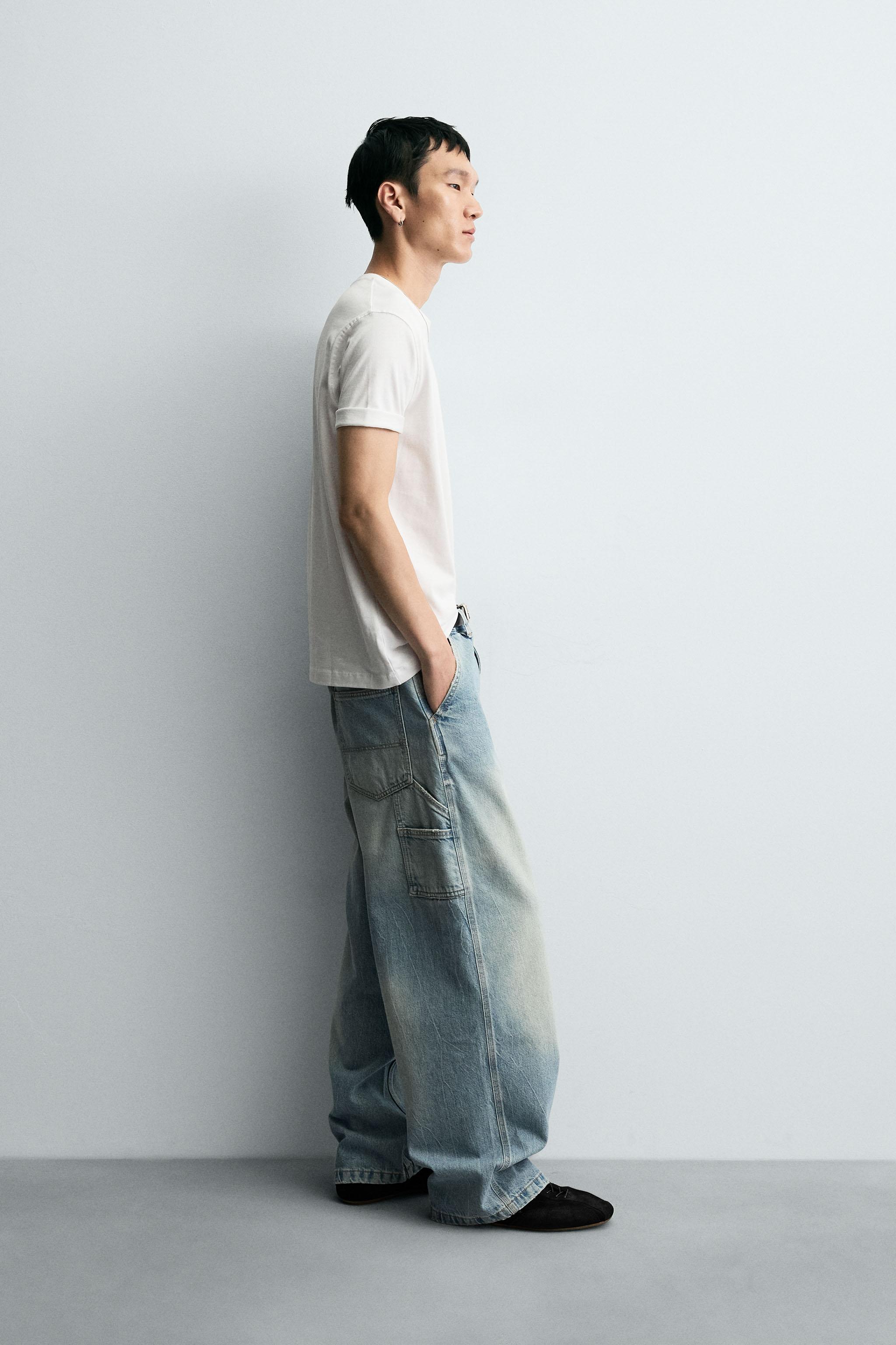 WIDE BAGGY FIT JEANS