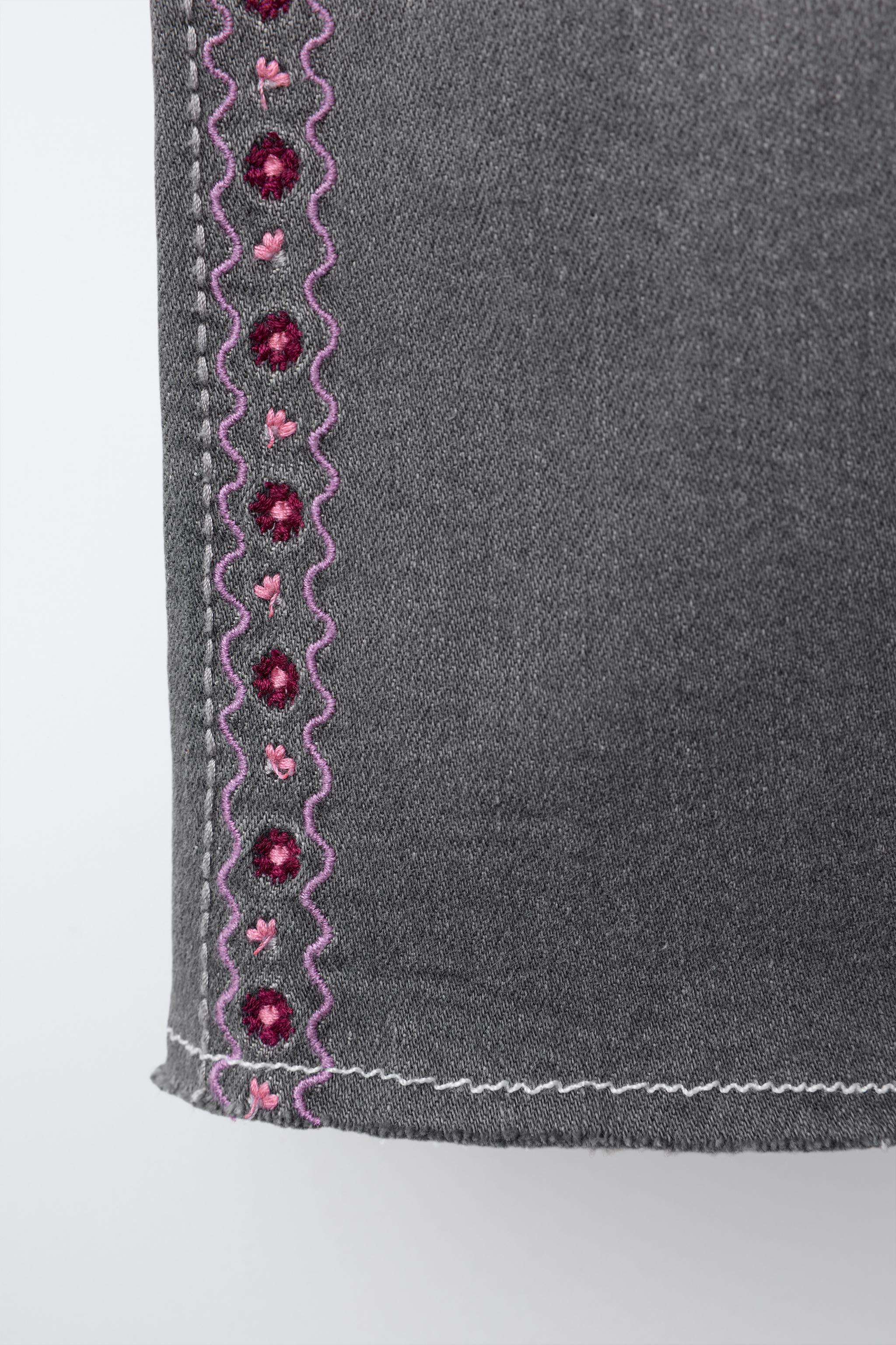 EMBROIDERED FLORAL SAILOR JEANS