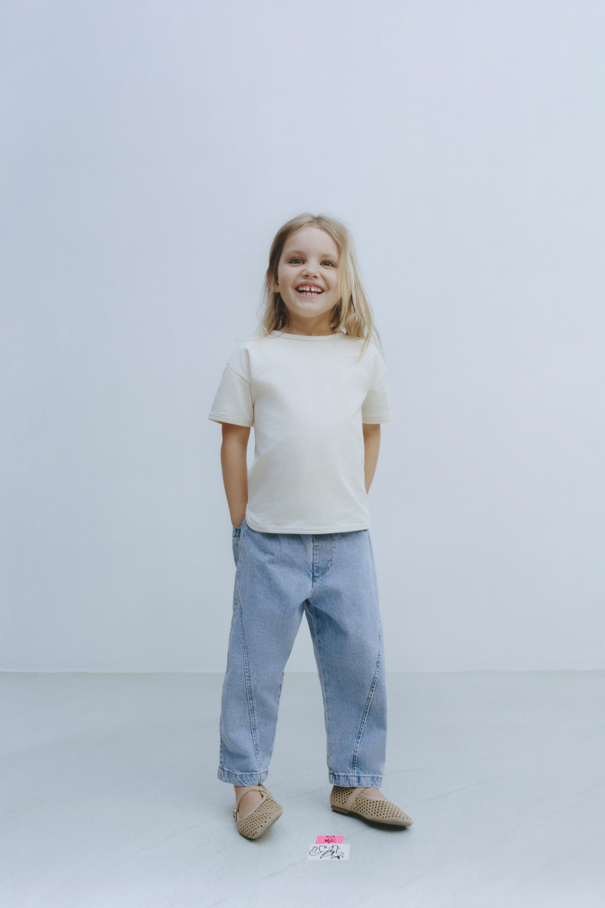 STITCHED BAGGY JEANS