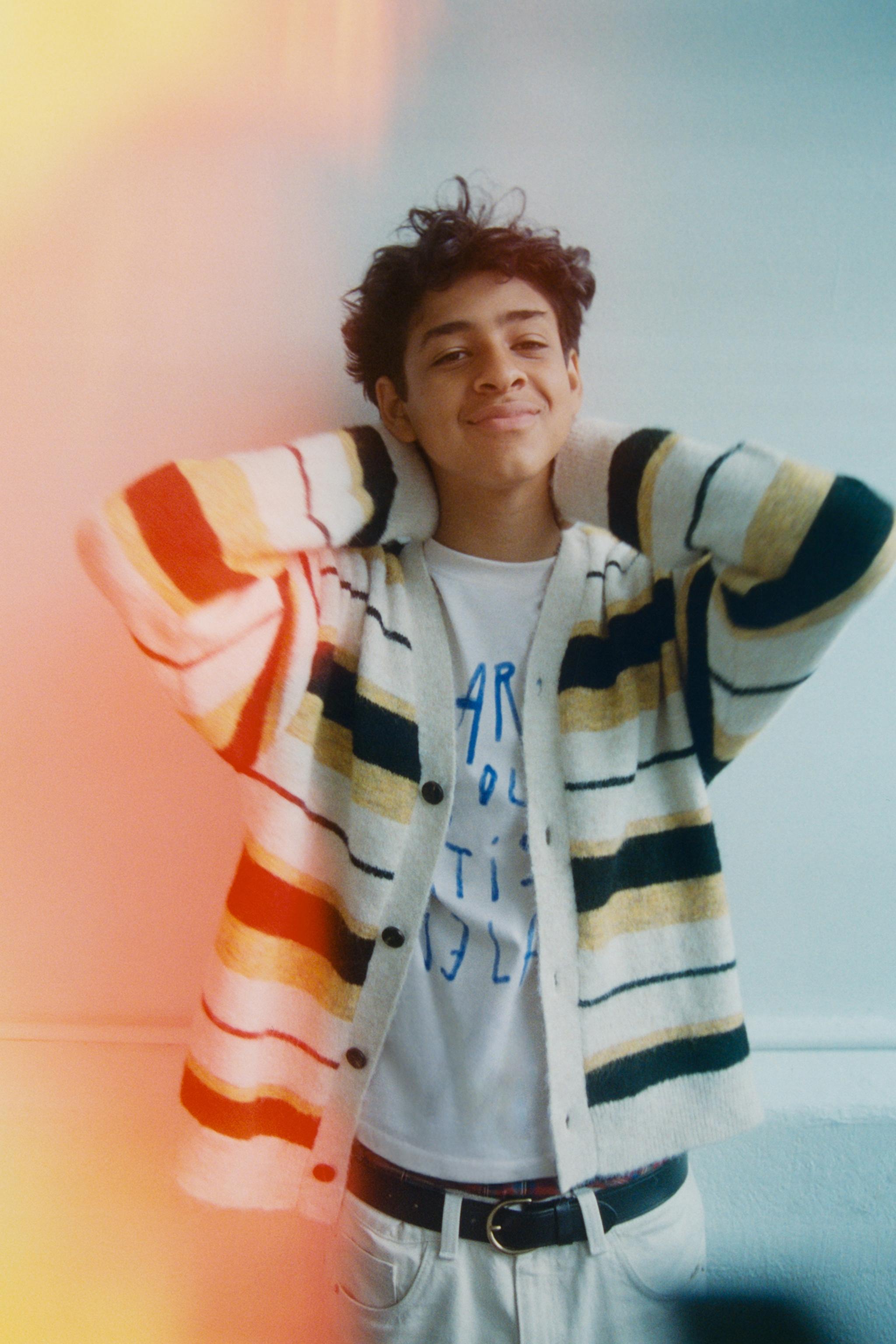 STRIPED KNIT CARDIGAN