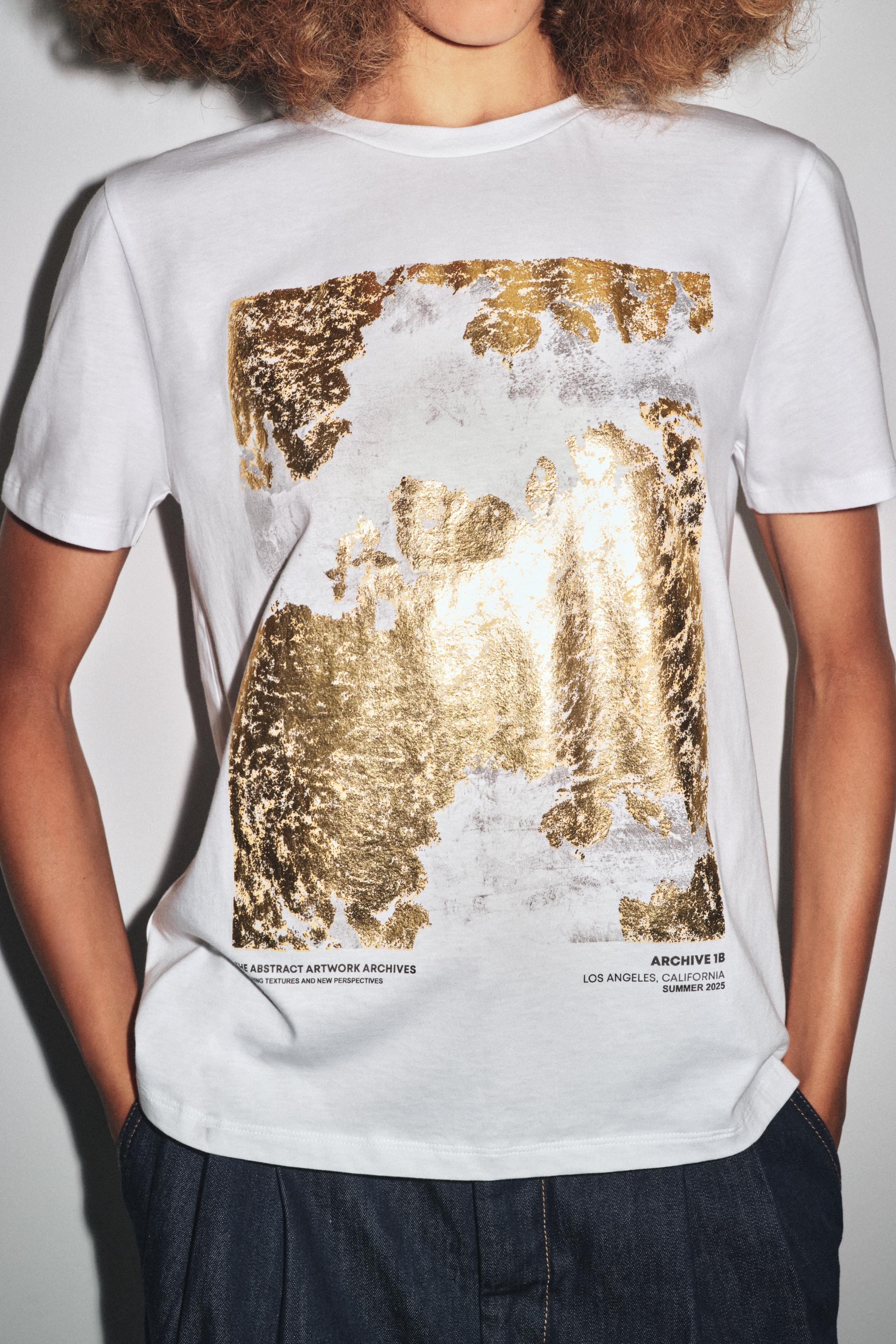 METALLIC PRINT T-SHIRT