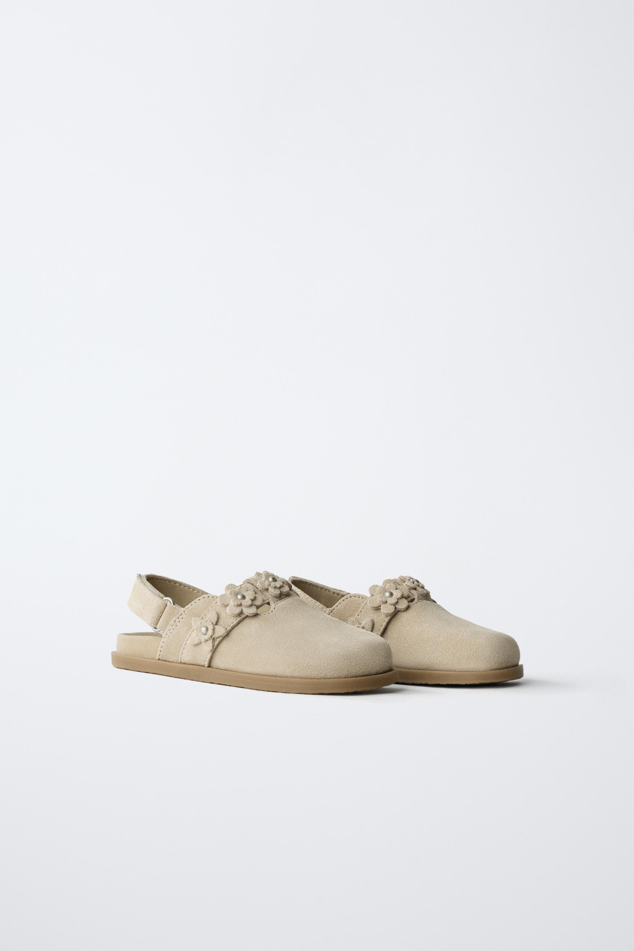 LEATHER FLOWER CLOGS