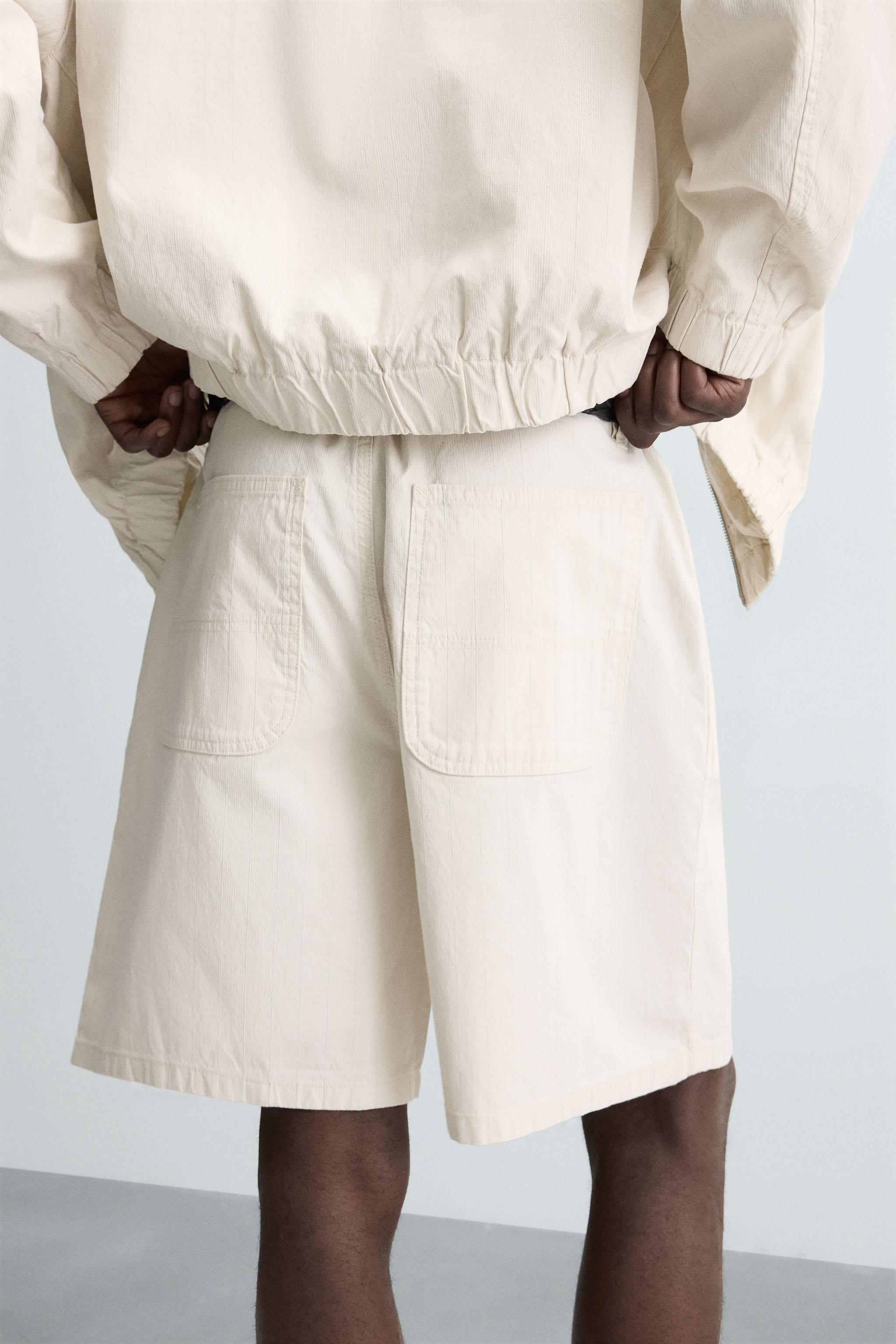 STRIPED REGULAR FIT SHORTS