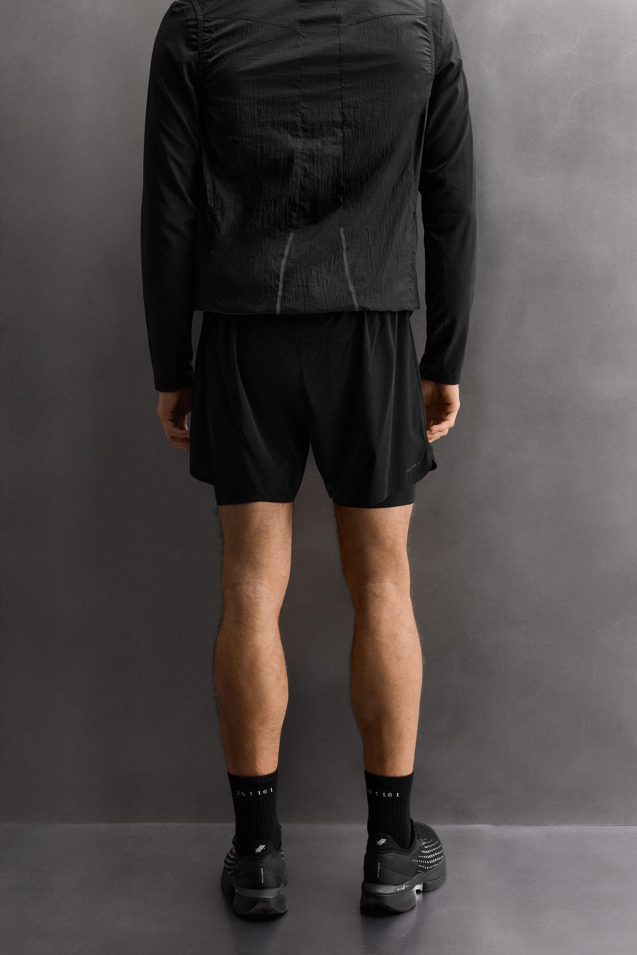 2-IN-1 PERFORATED SHORTS