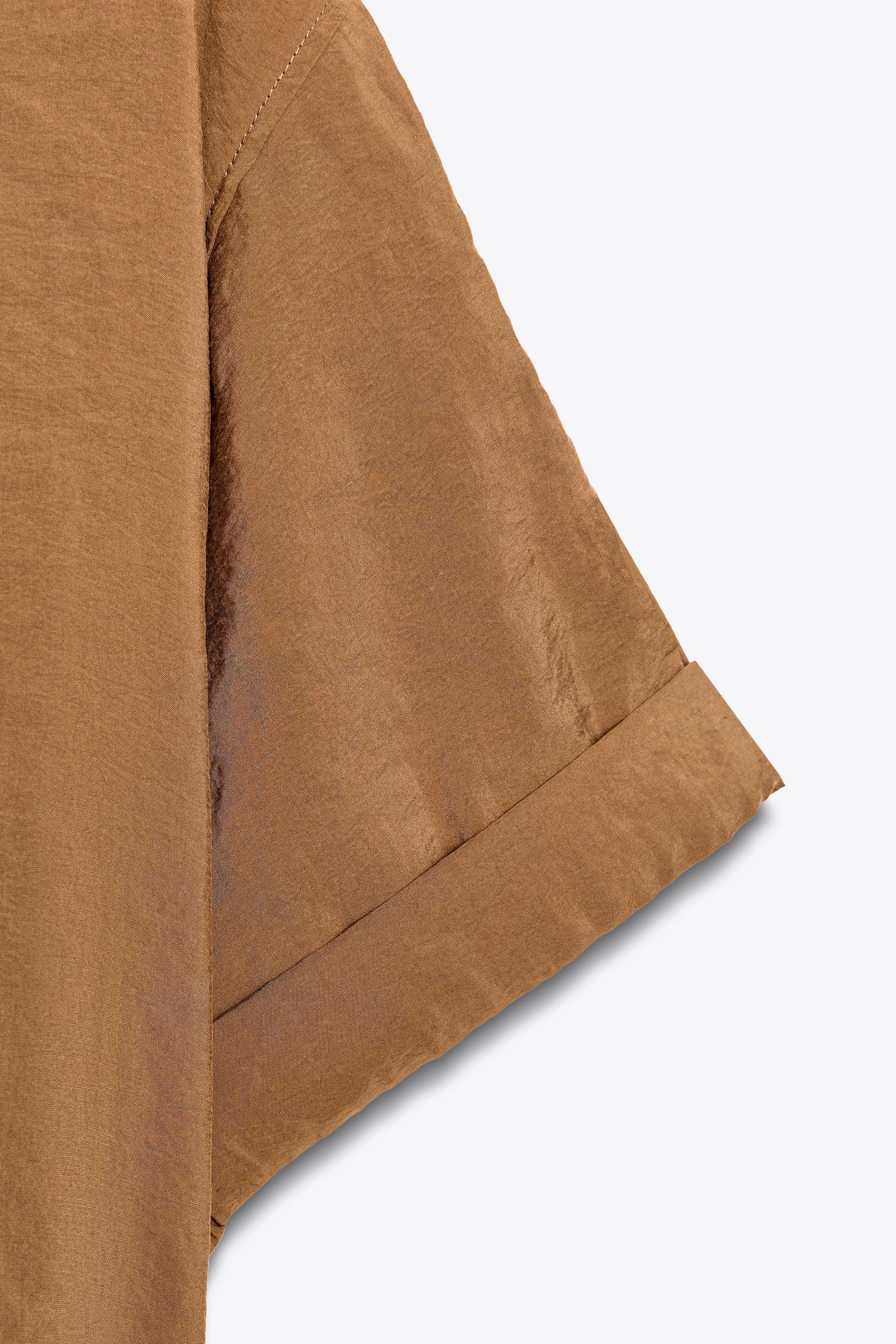 FLOWY SHORT SLEEVE SHIRT