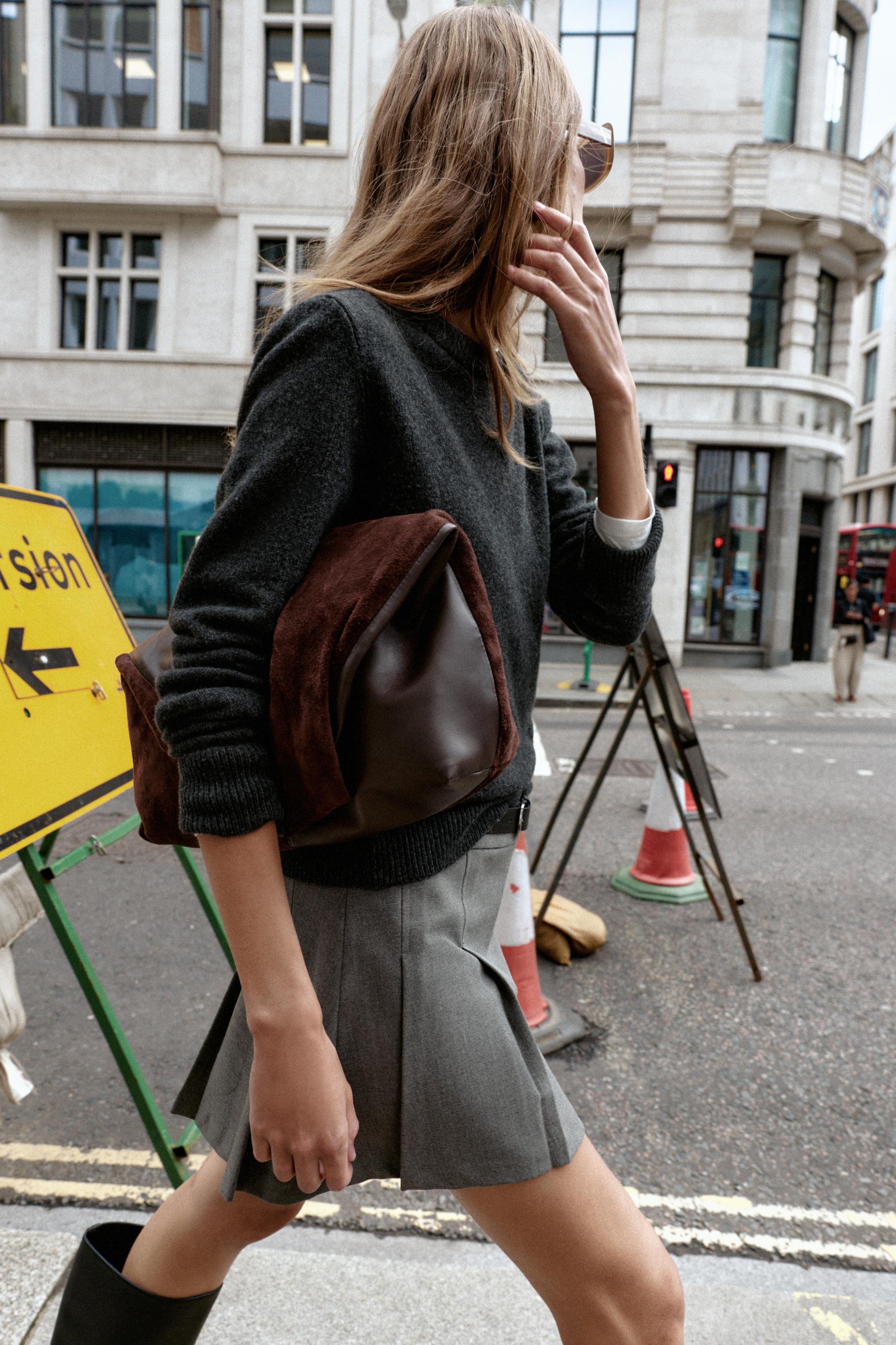 PLEATED BELTED SKORT