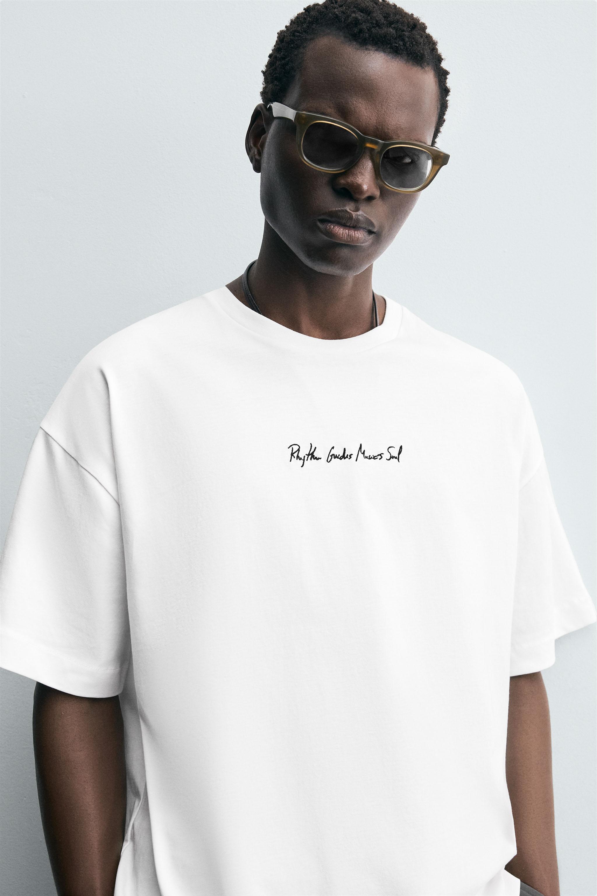 EMBROIDERED TEXT T-SHIRT